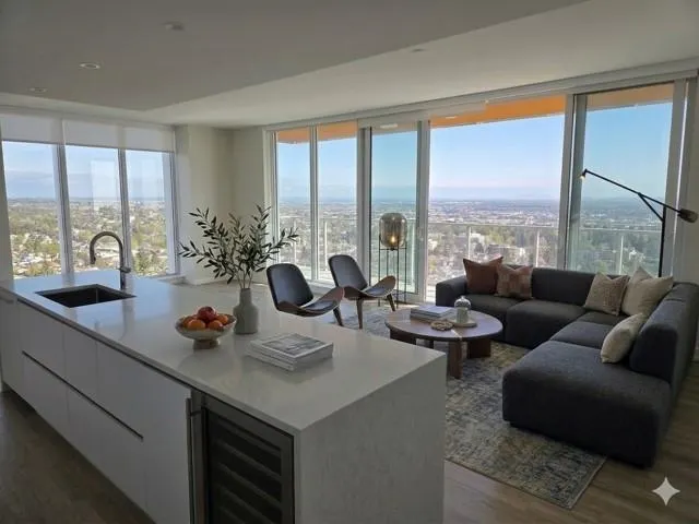 485 W 42nd Avenue #2505