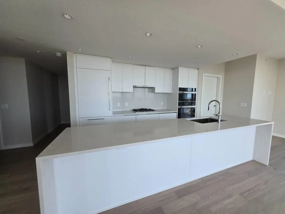 485 W 42nd Avenue #2505