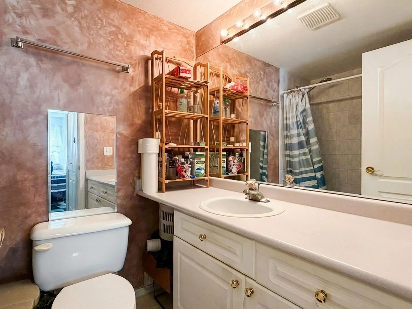 9942 151 Street #307
