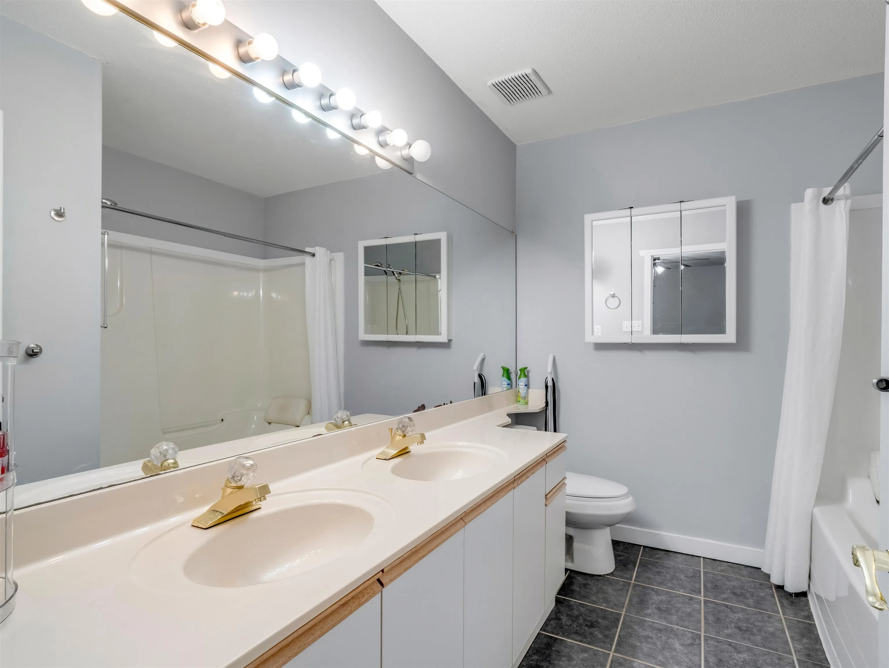 14861 98 Avenue #221