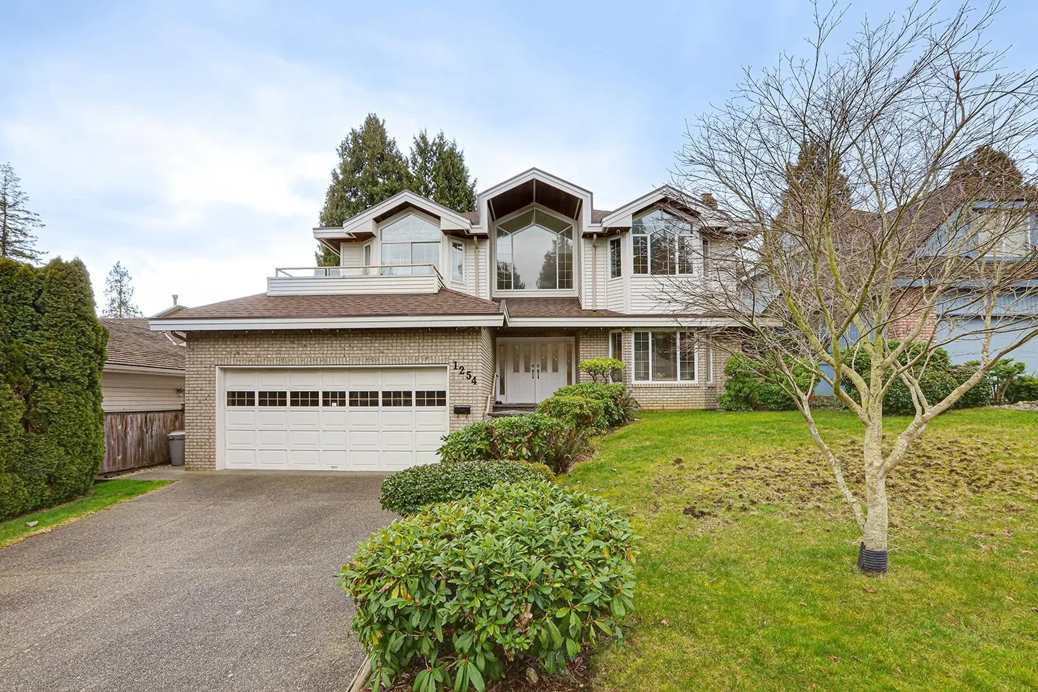 1254 Pacific Drive
