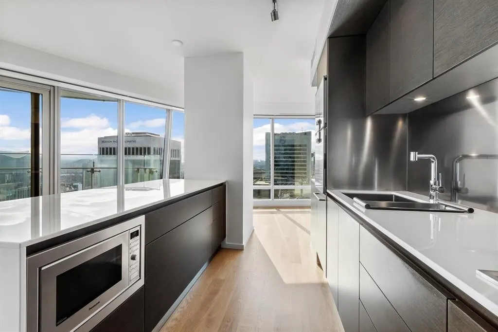 1151 W Georgia Street #4106