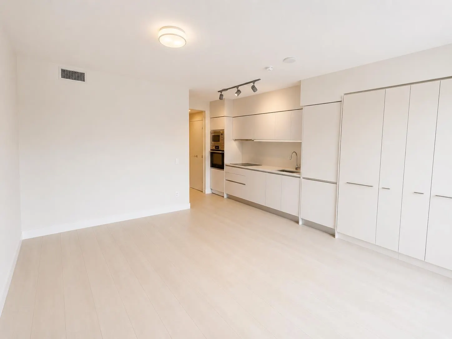 180 E 2nd Avenue #620