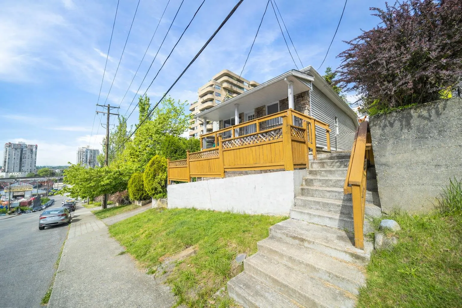 1011 Auckland Street