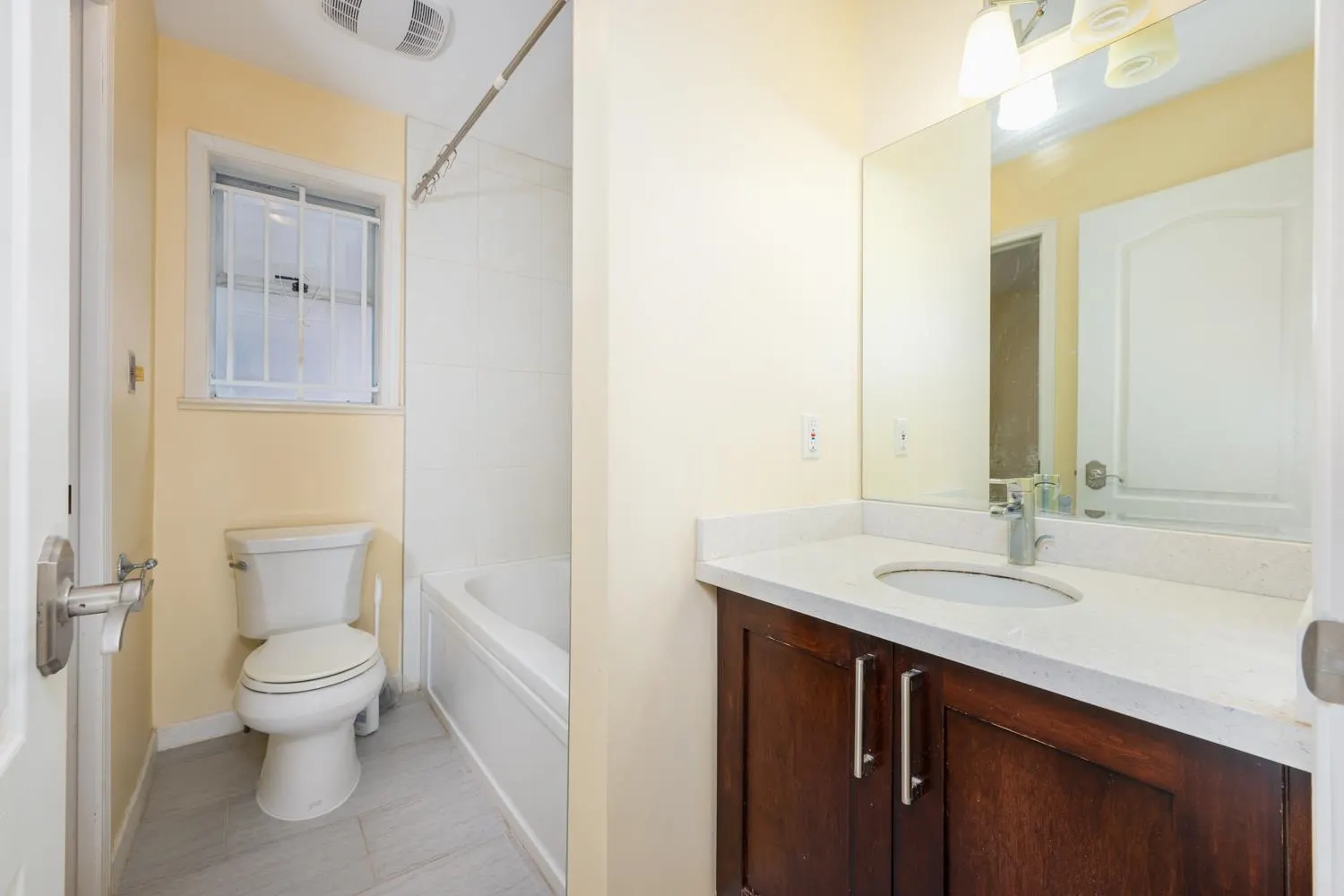 122 W 43rd Avenue