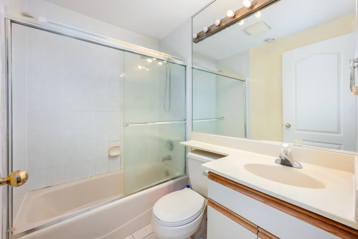 122 W 43rd Avenue