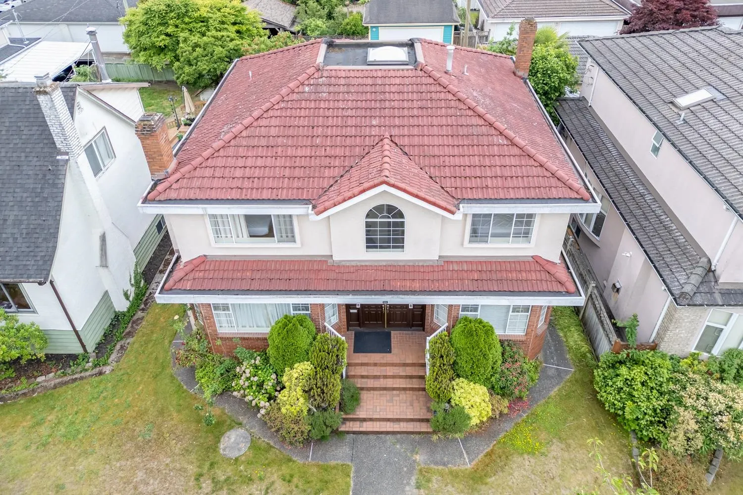 122 W 43rd Avenue