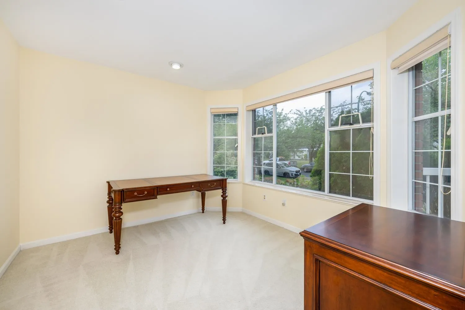 122 W 43rd Avenue