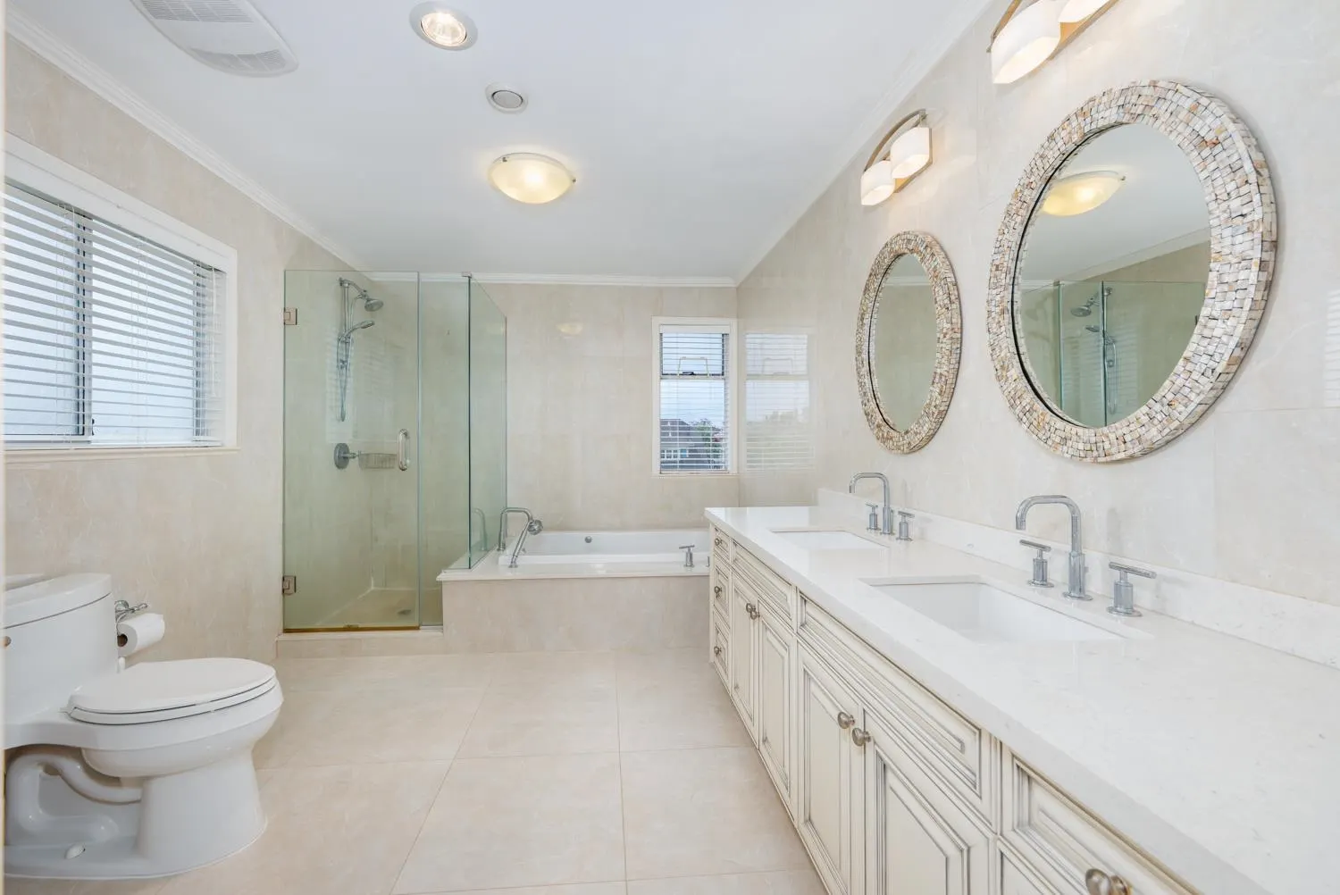 122 W 43rd Avenue