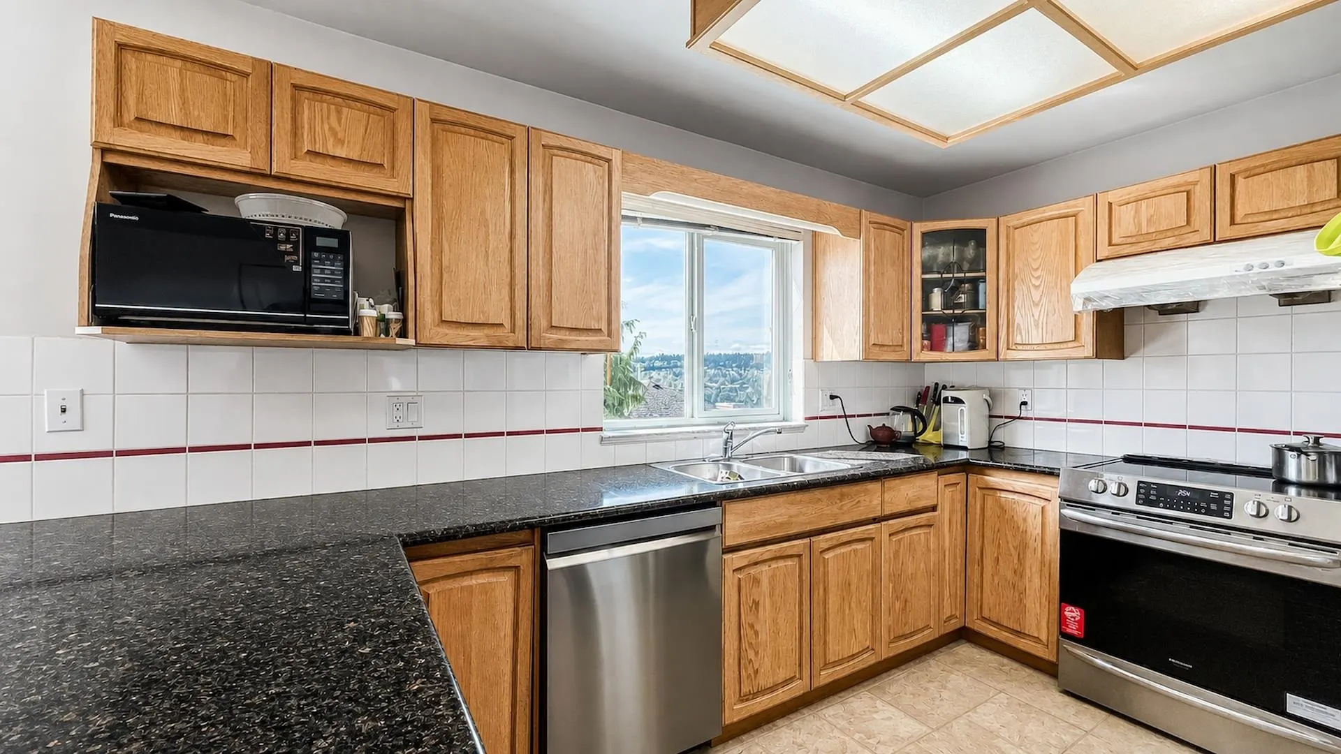 1161 Coutts Way