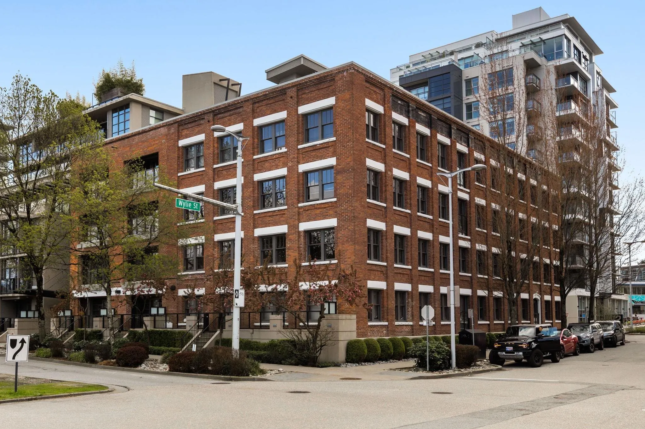 388 W 1st Avenue #410