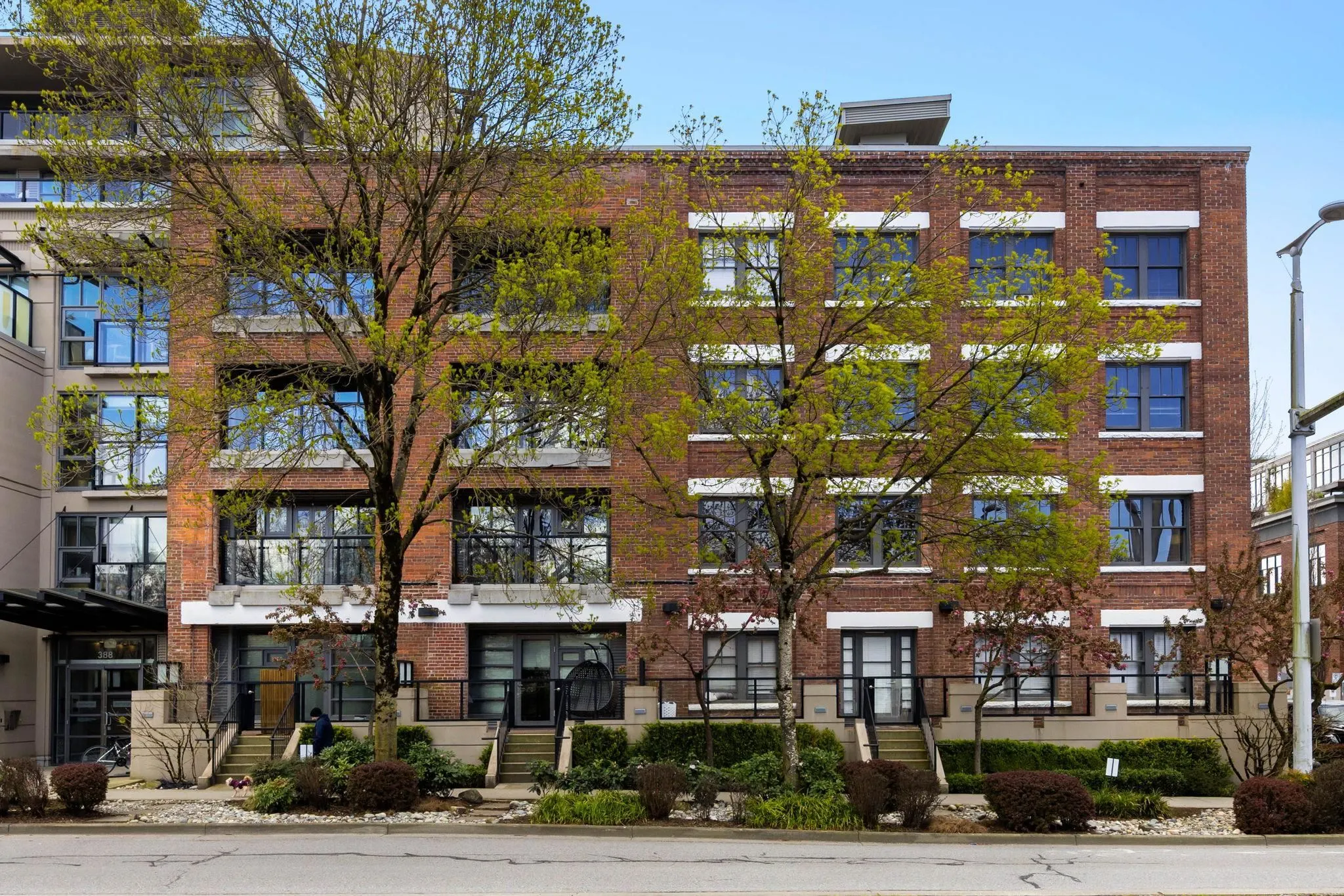 388 W 1st Avenue #410