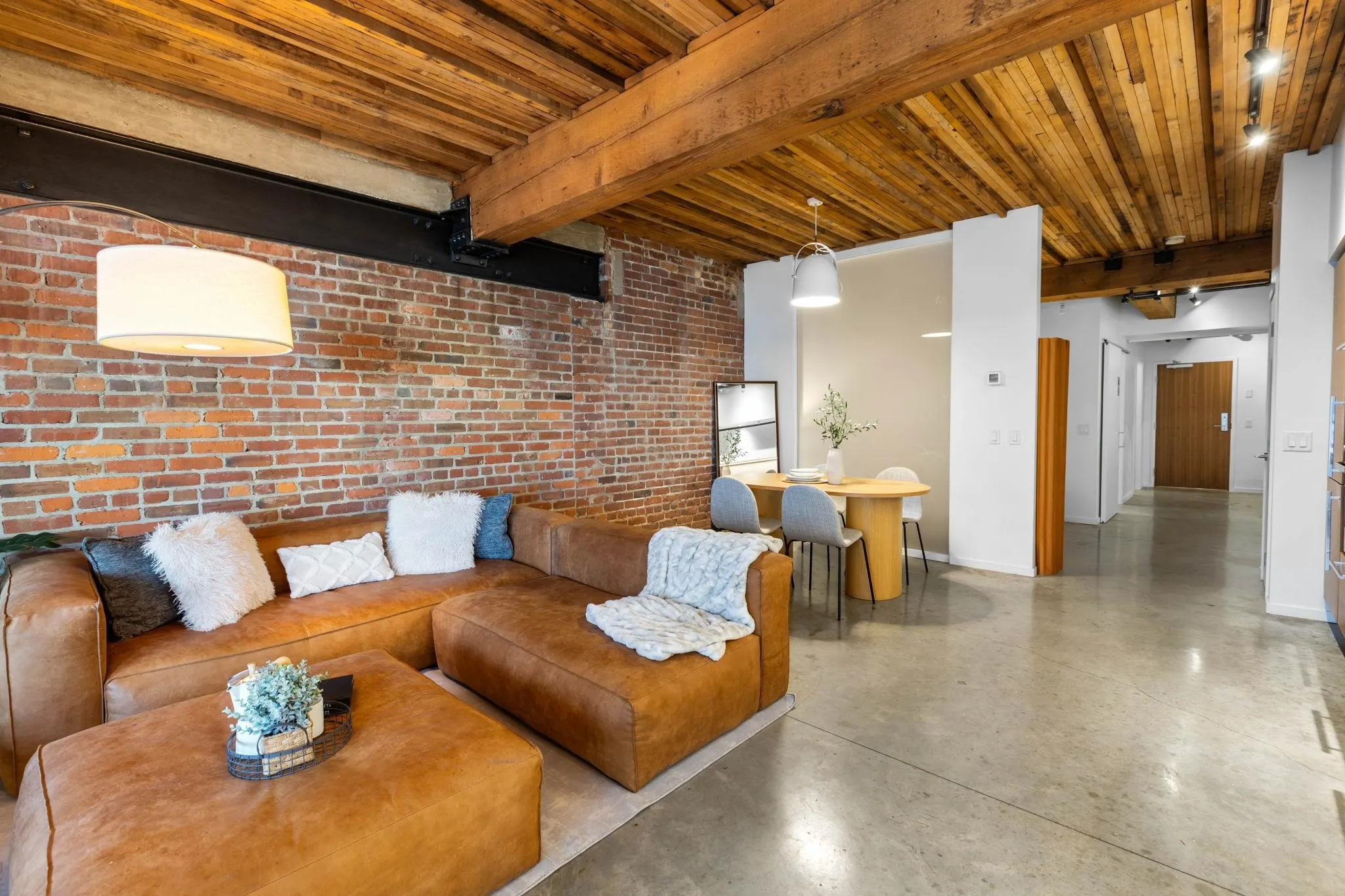 388 W 1st Avenue #410