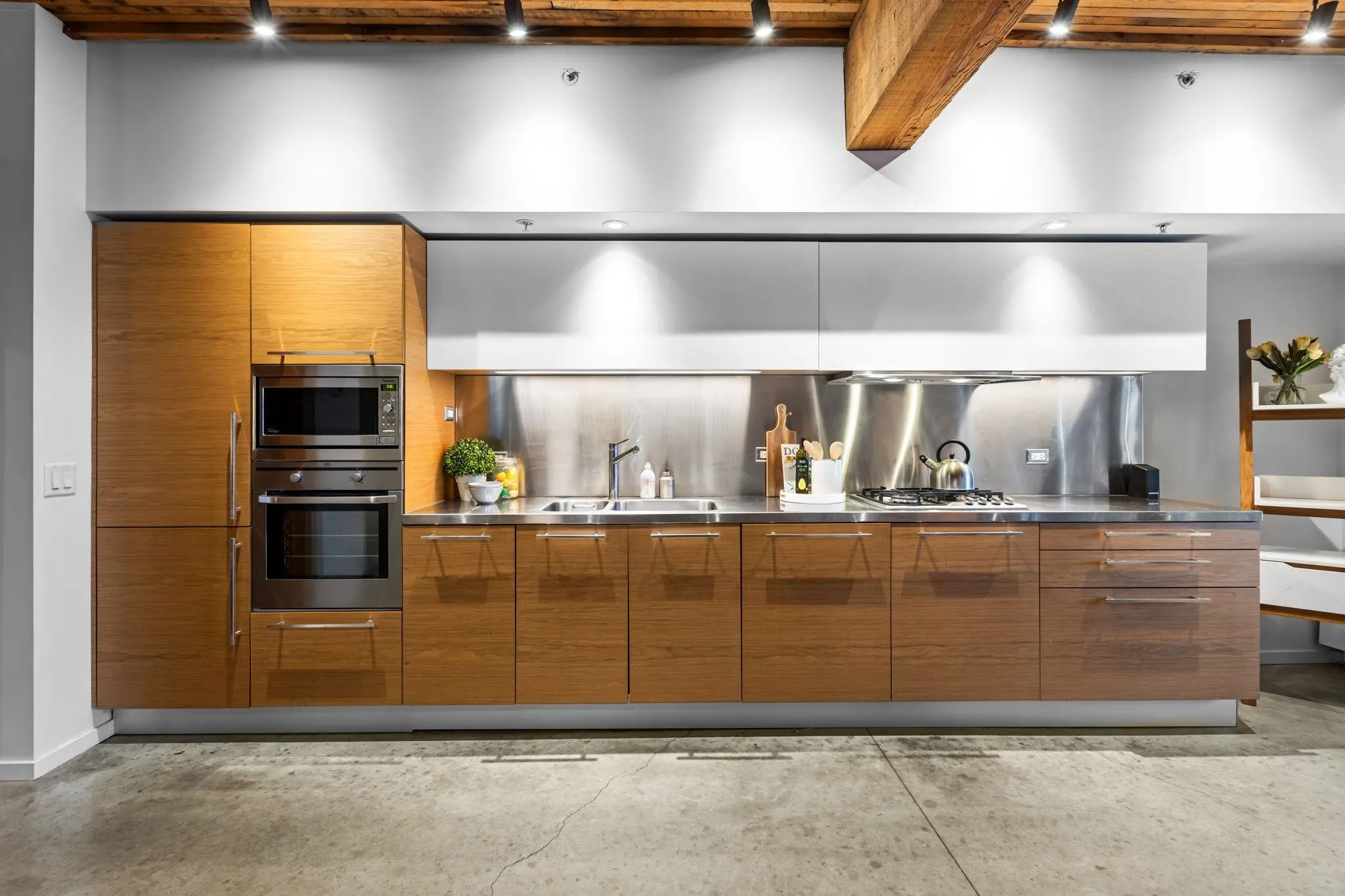 388 W 1st Avenue #410