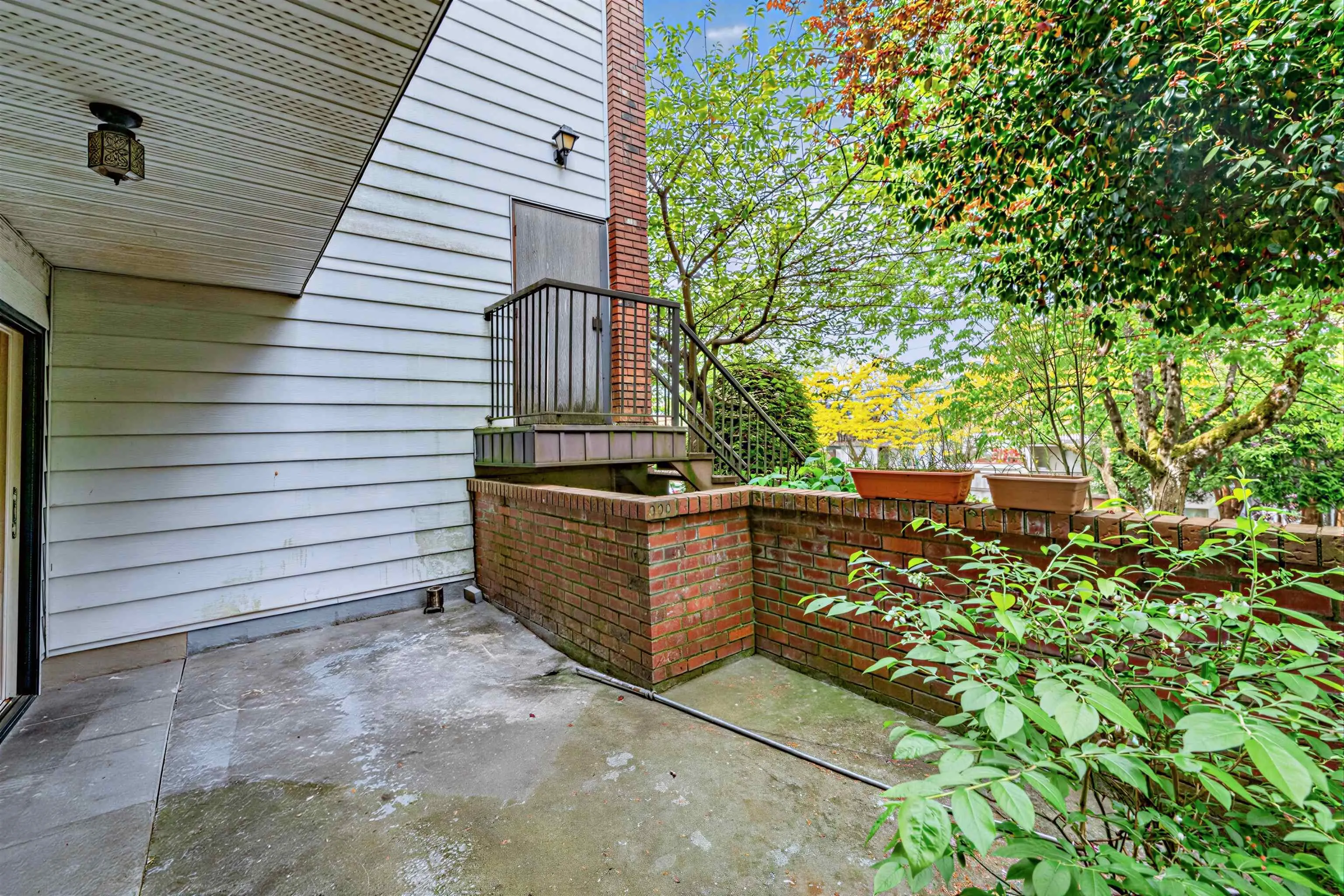 588 E 5 Avenue #111