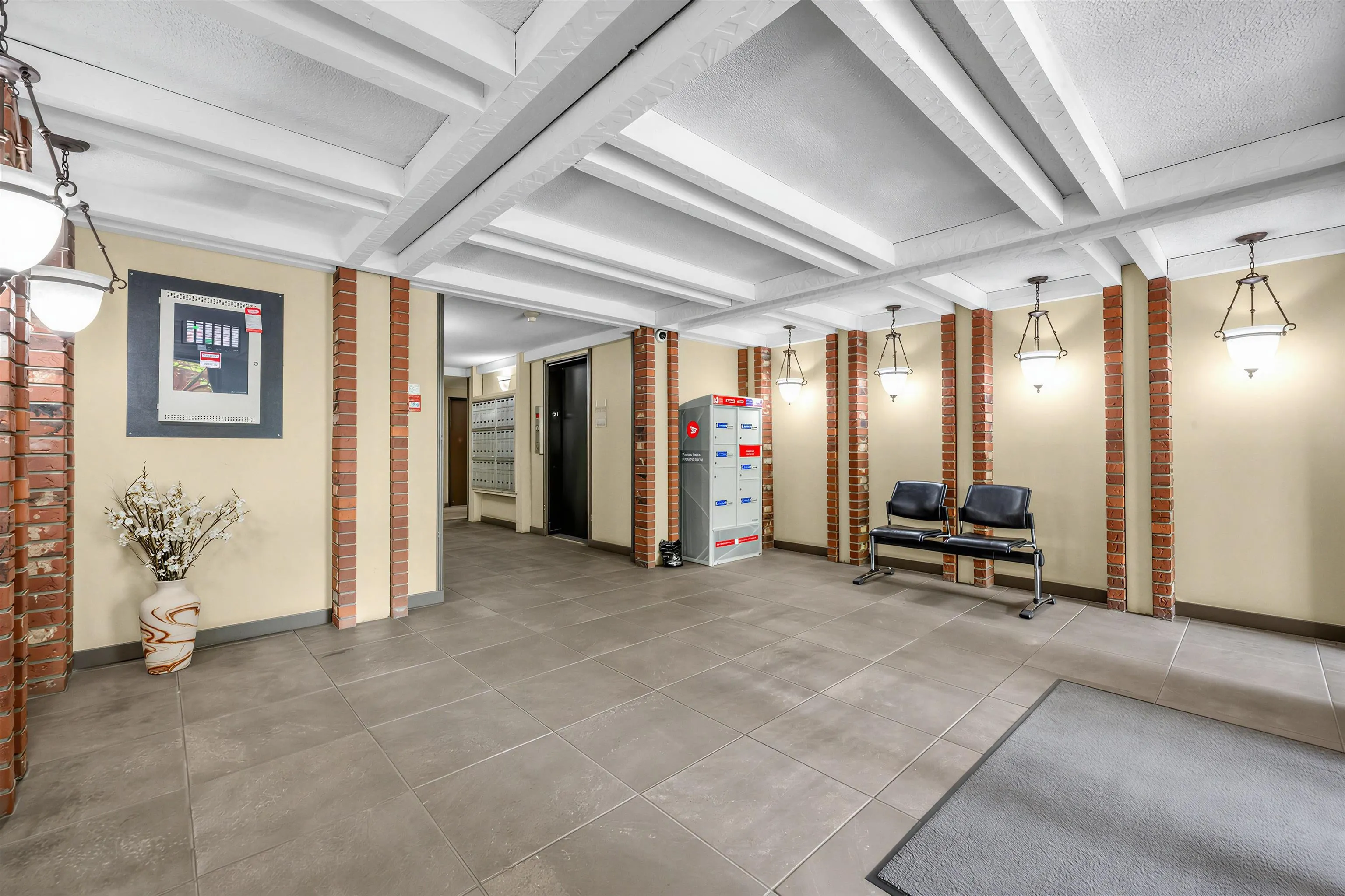 588 E 5 Avenue #111