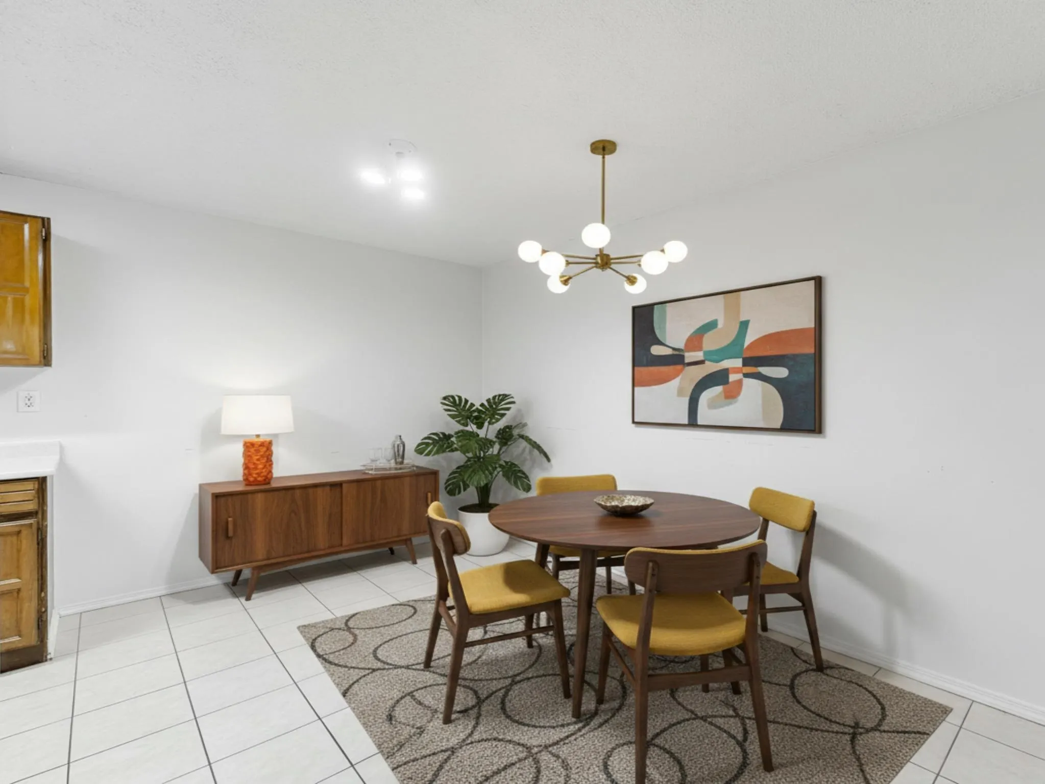 588 E 5 Avenue #111