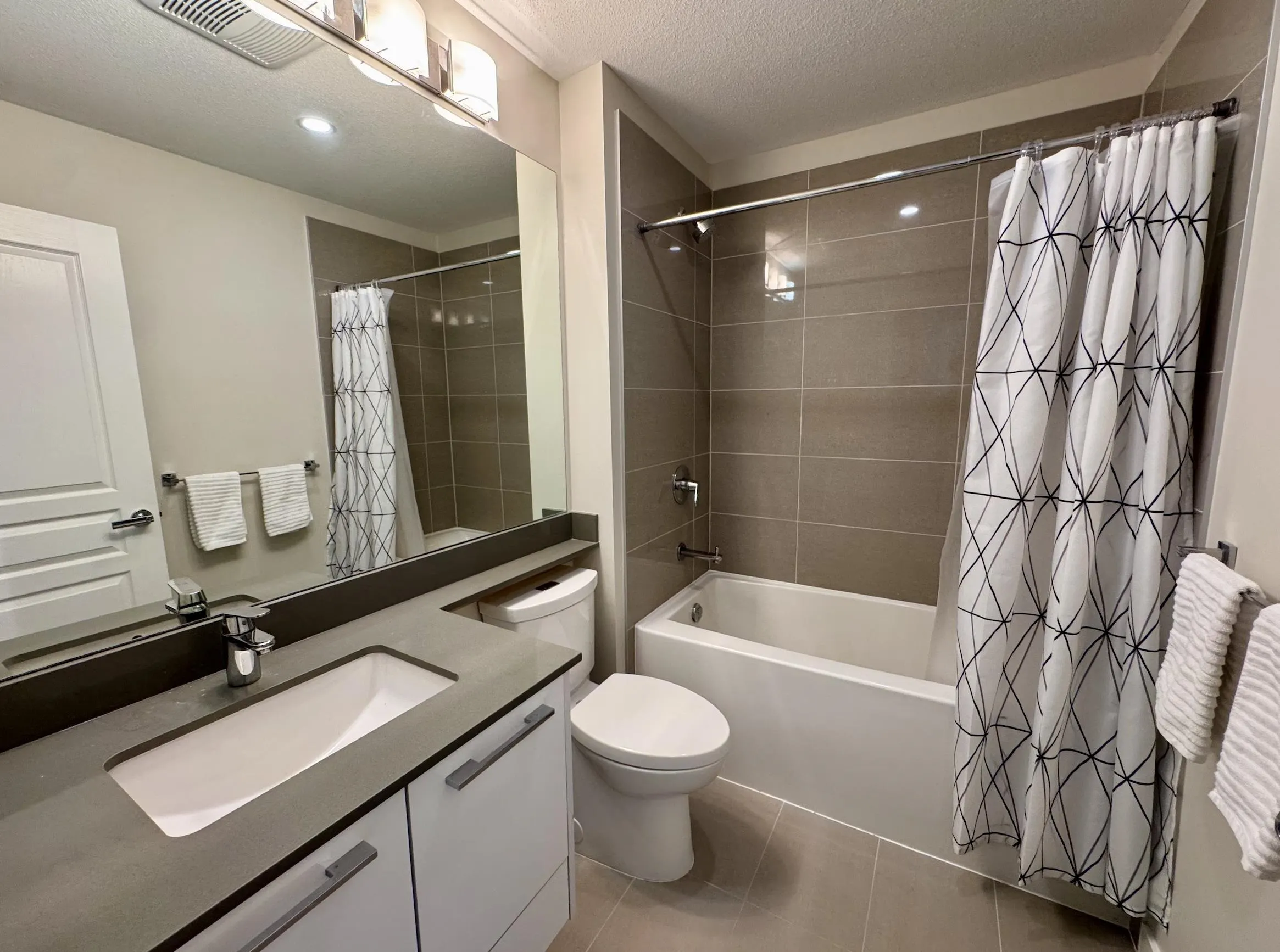 5551 Admiral Way #47