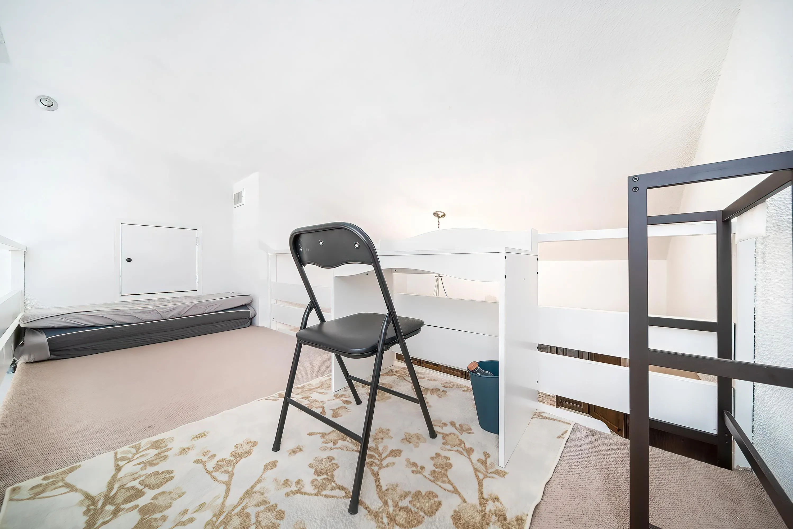 2202 Folkestone Way #49