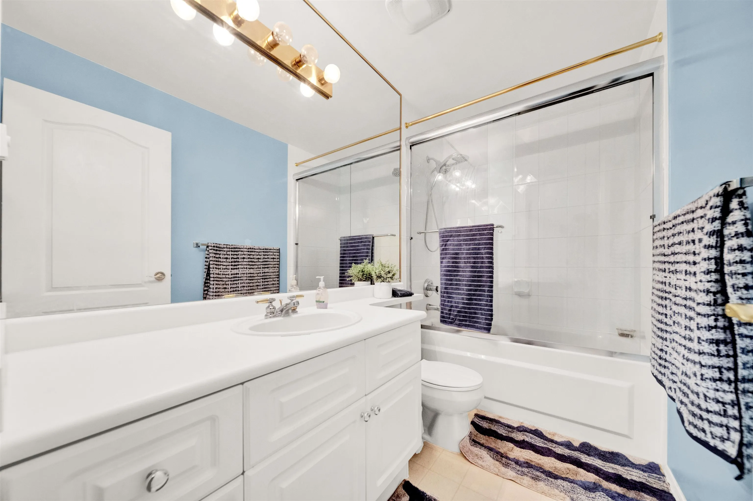 15160 108 Avenue #308