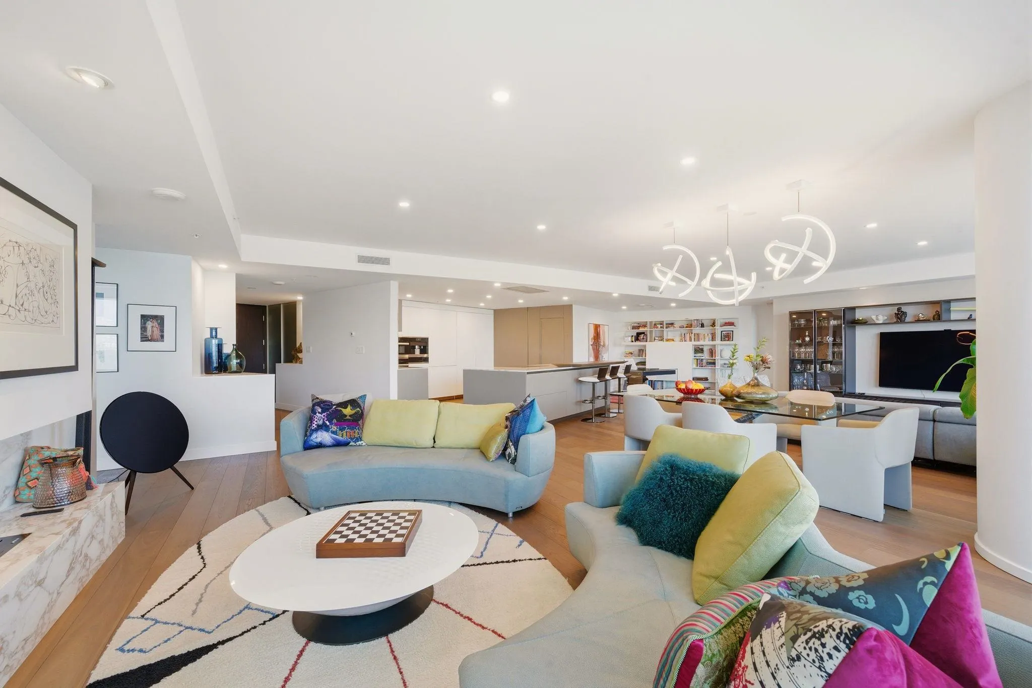 1011 W Cordova Street #2908