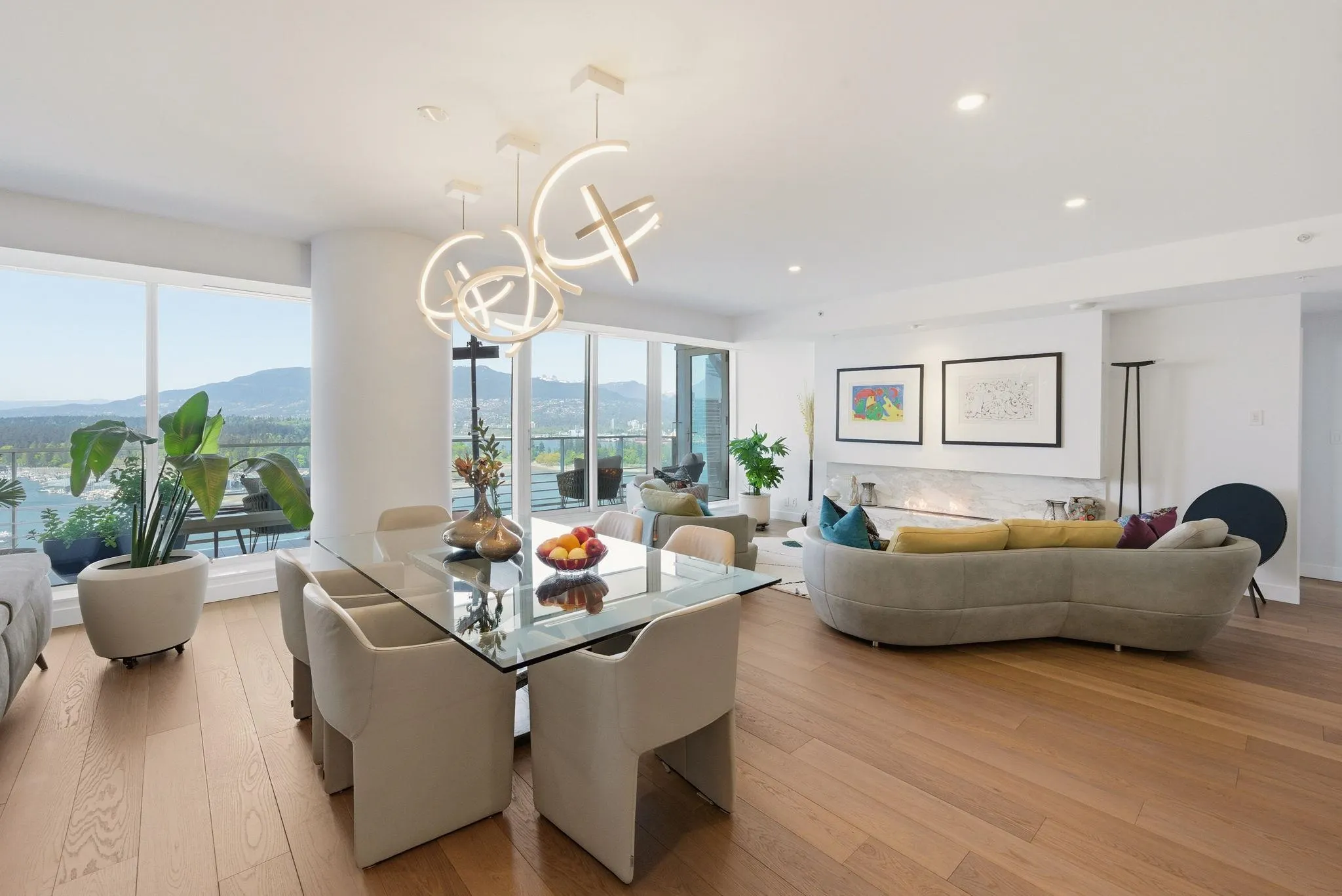1011 W Cordova Street #2908