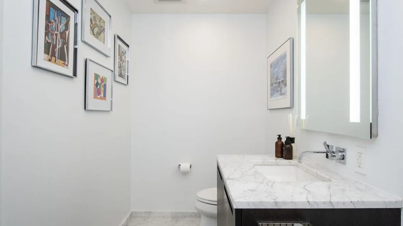 1011 W Cordova Street #2908