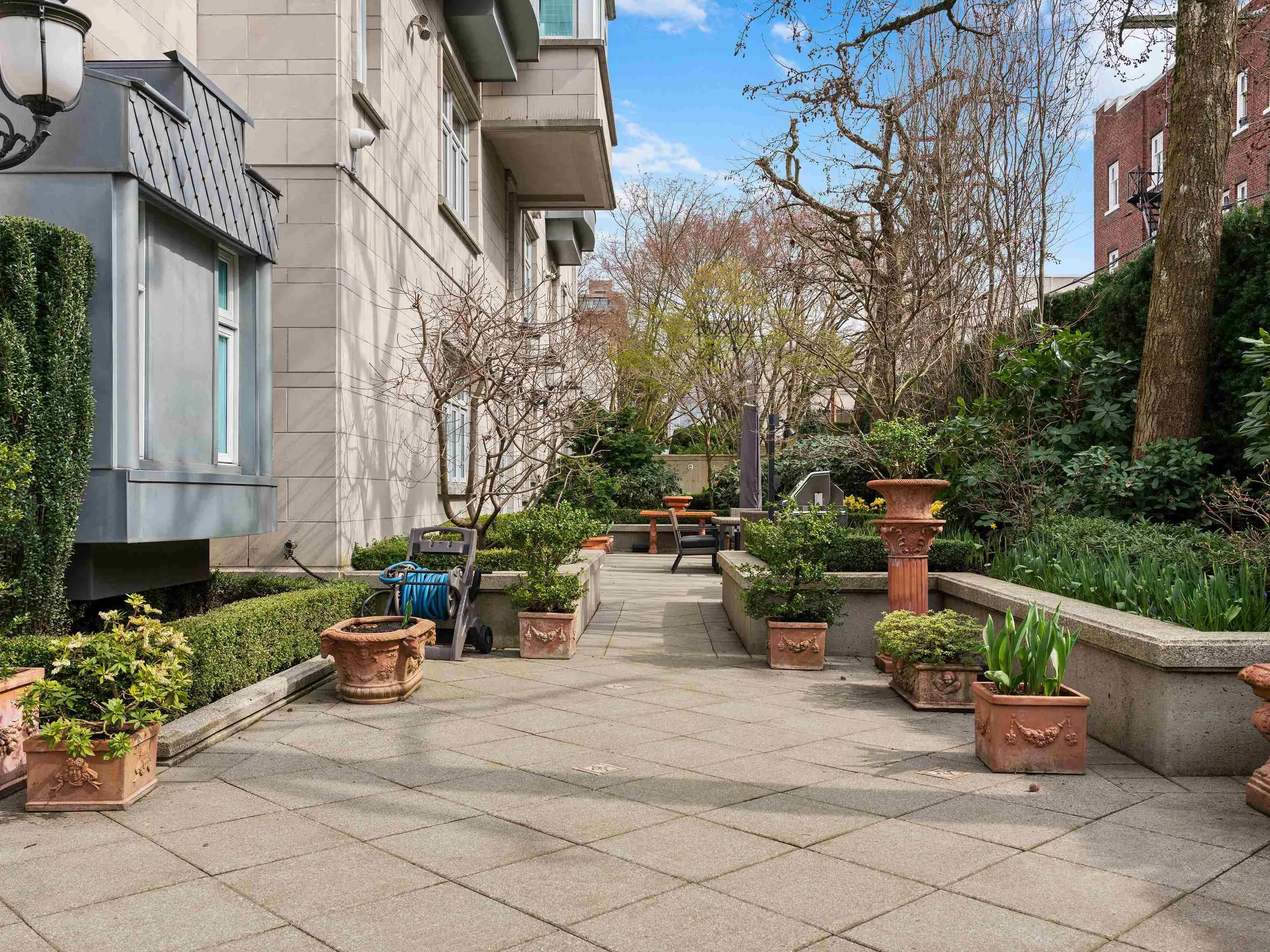 1596 W 14th Avenue #1B