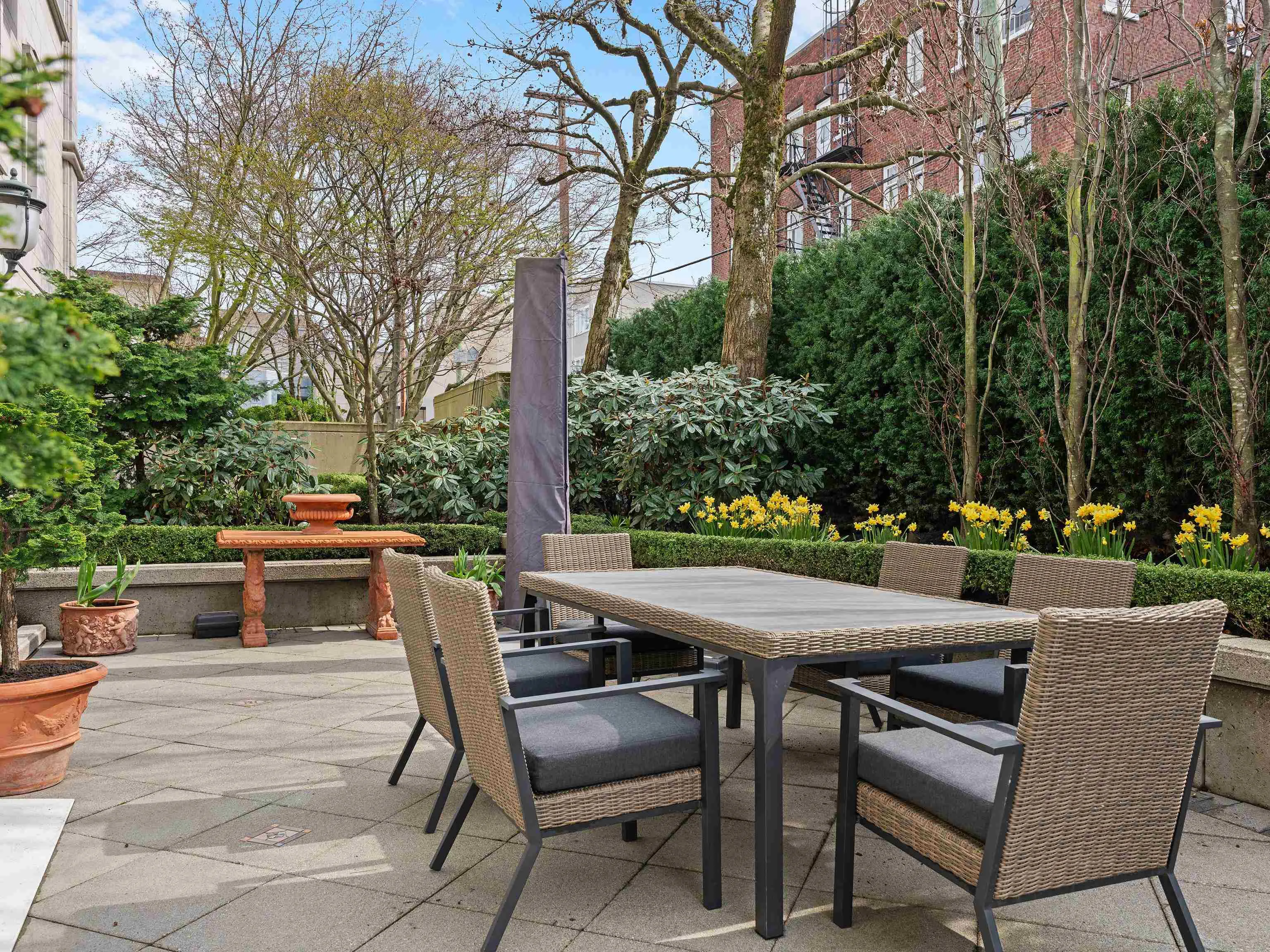1596 W 14th Avenue #1B