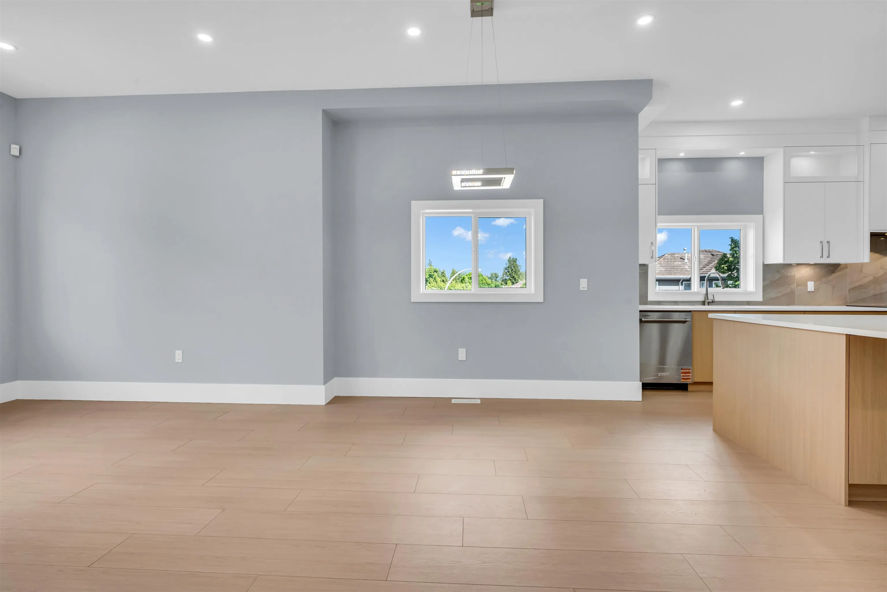 13661 59 Avenue #102
