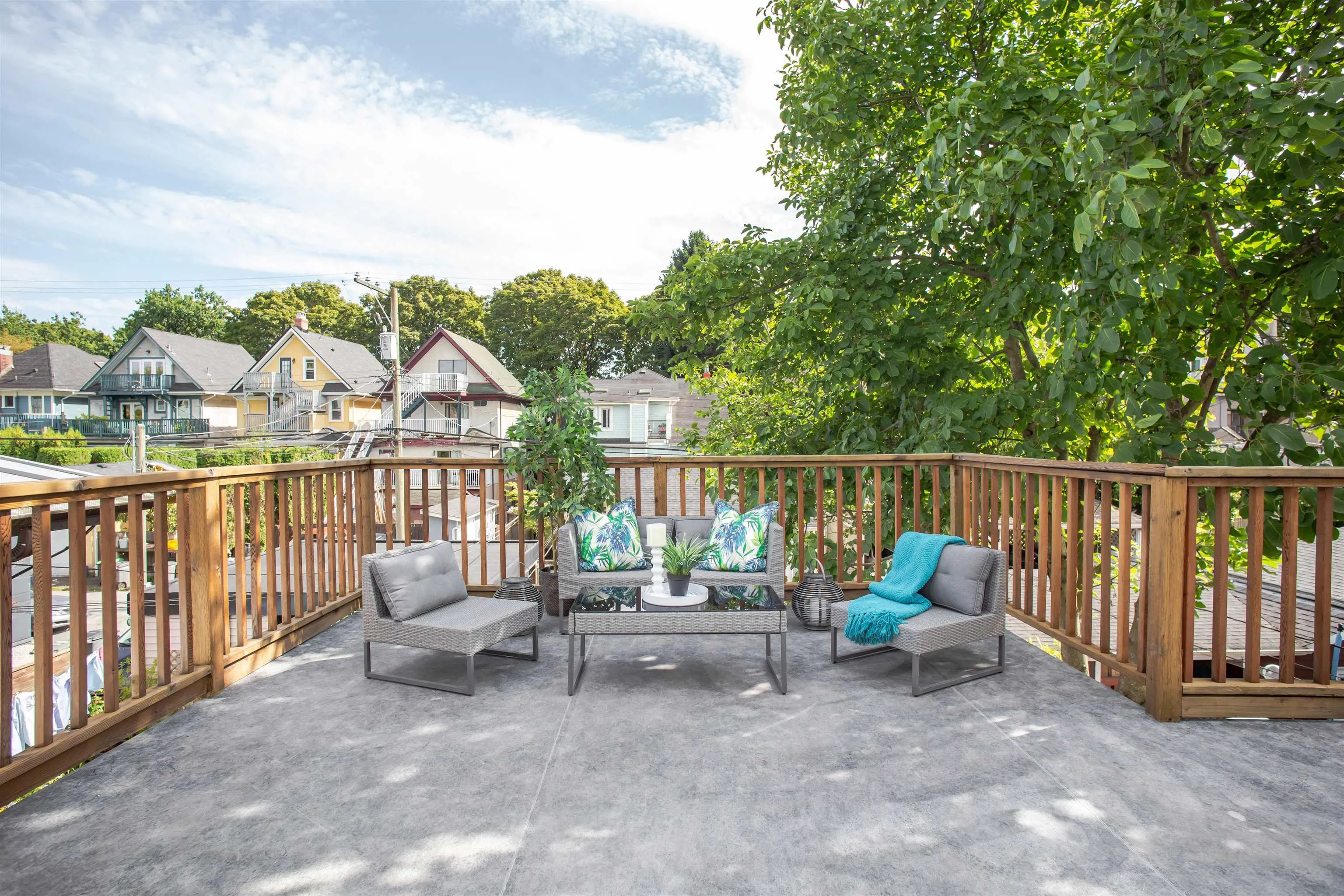 136 W 12th Avenue