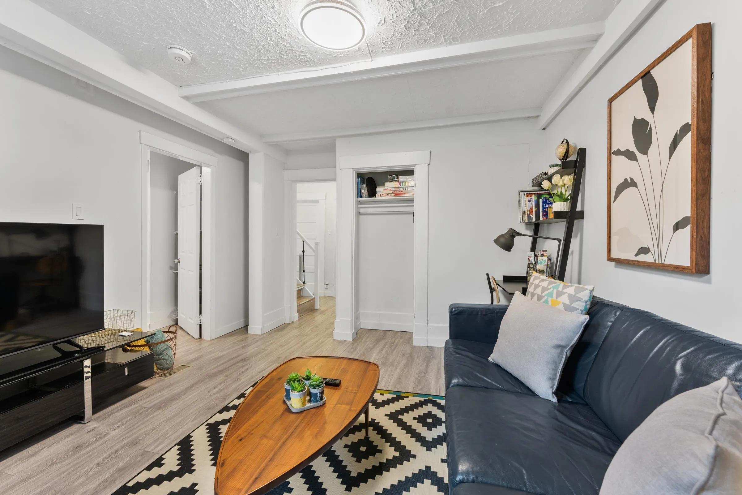 136 W 12th Avenue