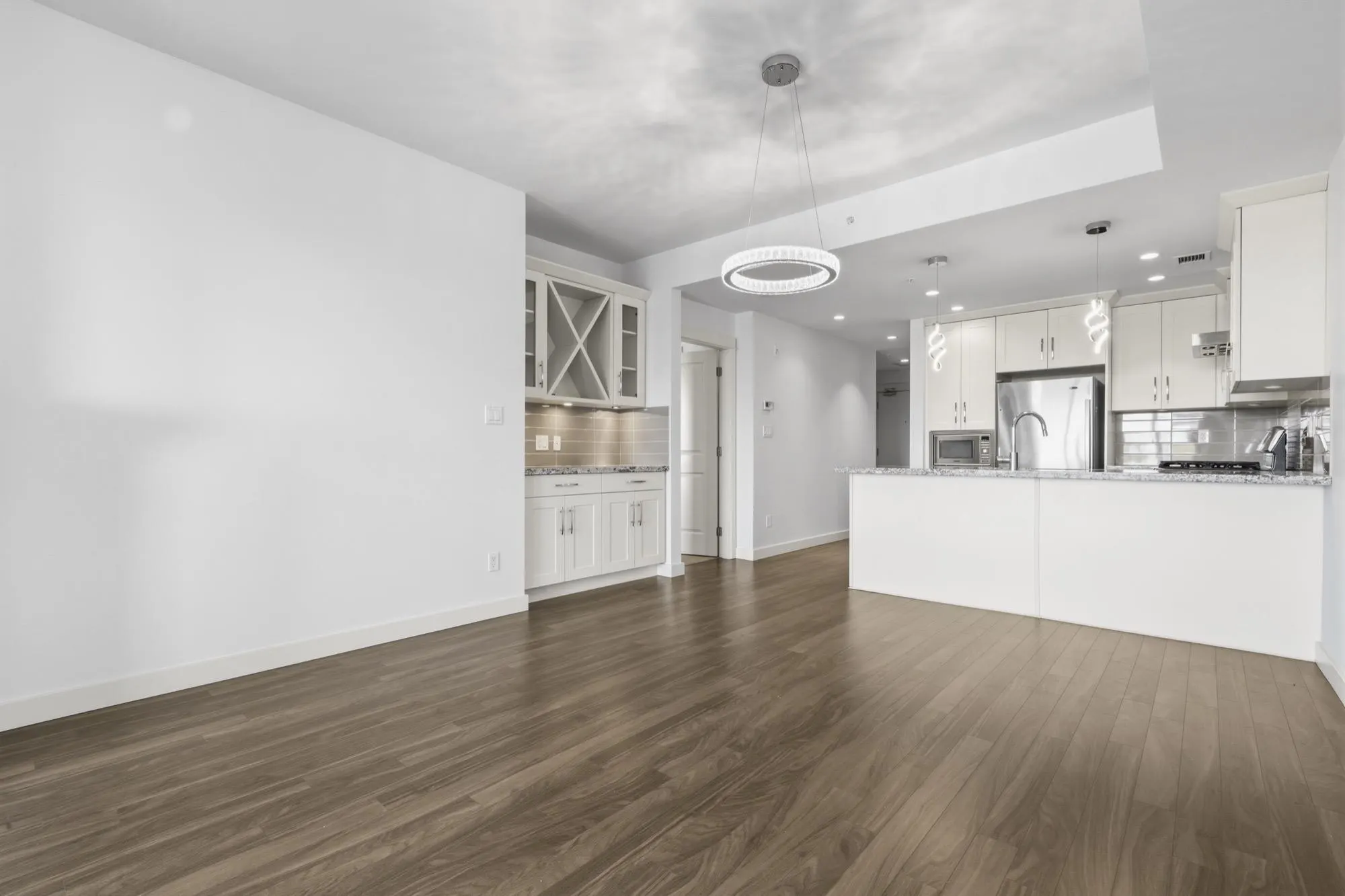 5055 Springs Boulevard #206