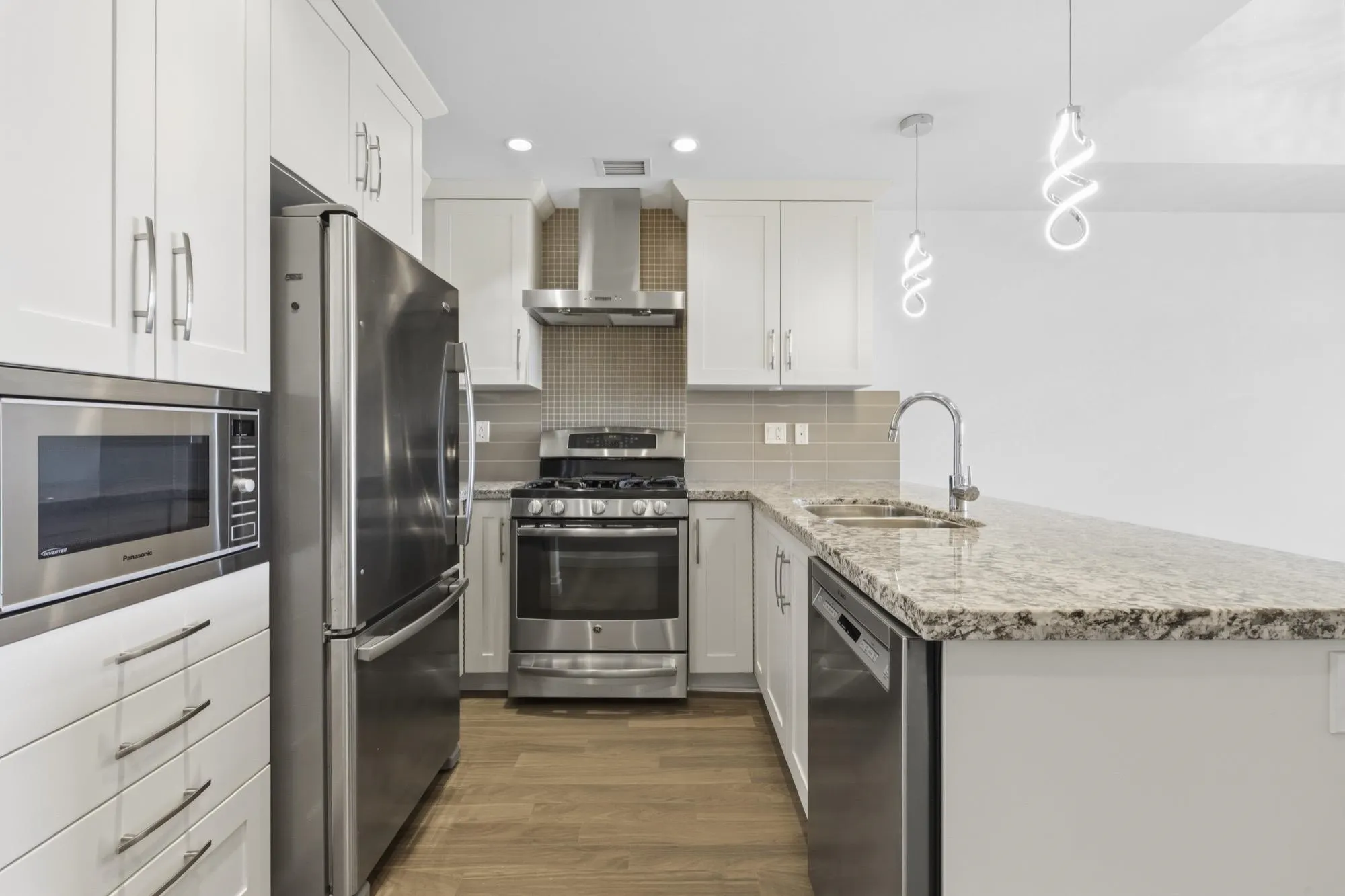 5055 Springs Boulevard #206