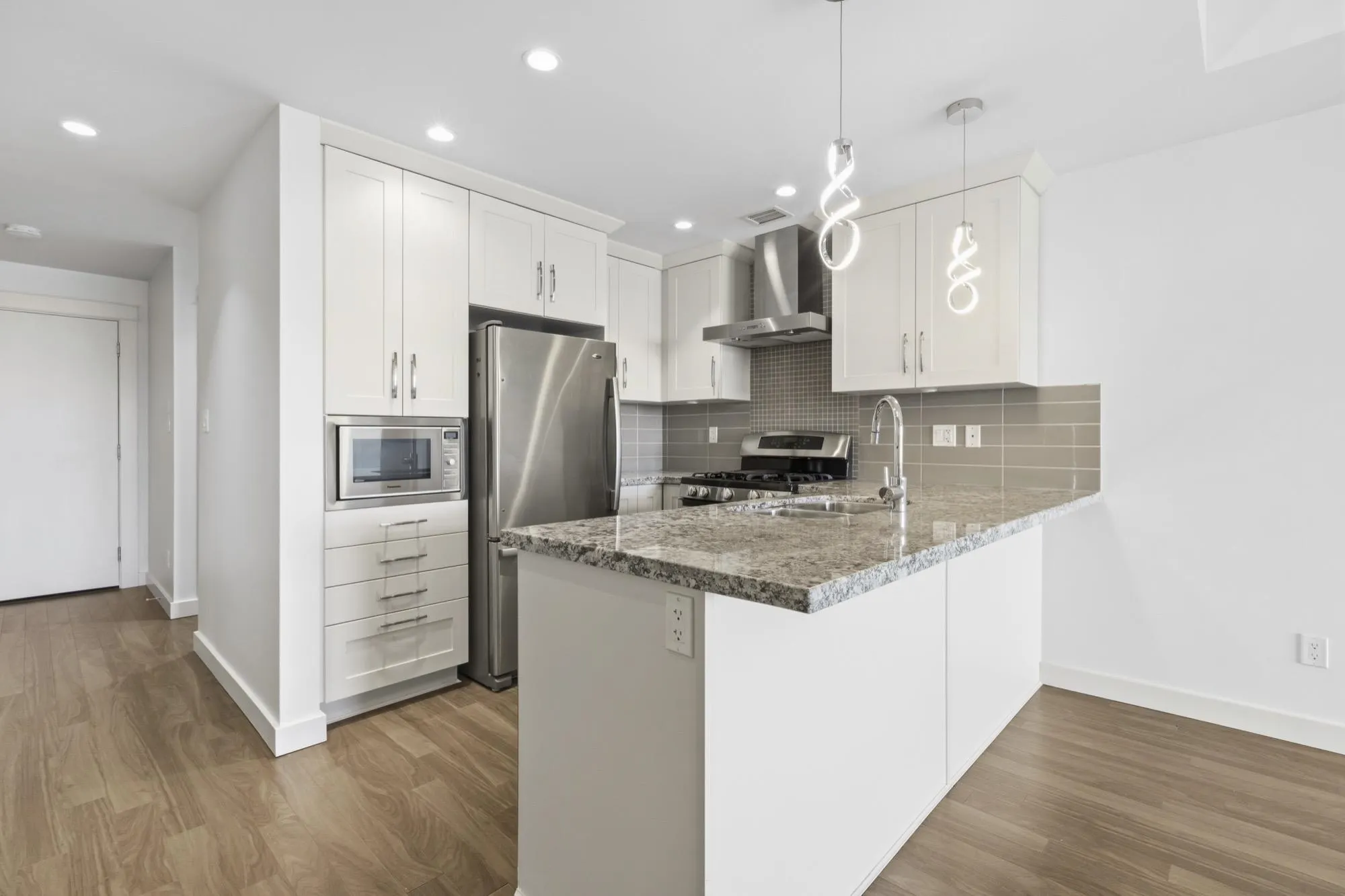 5055 Springs Boulevard #206