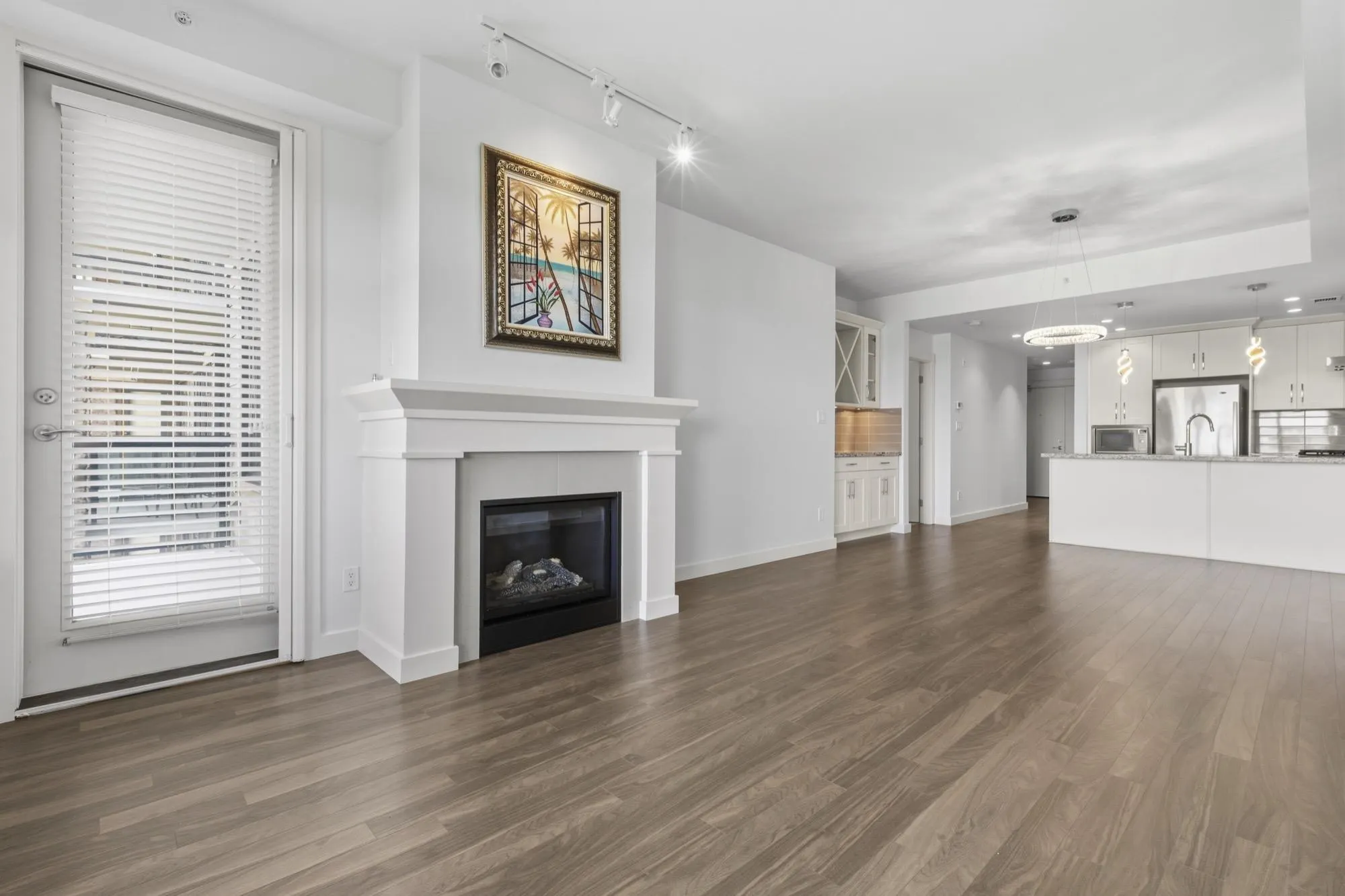 5055 Springs Boulevard #206