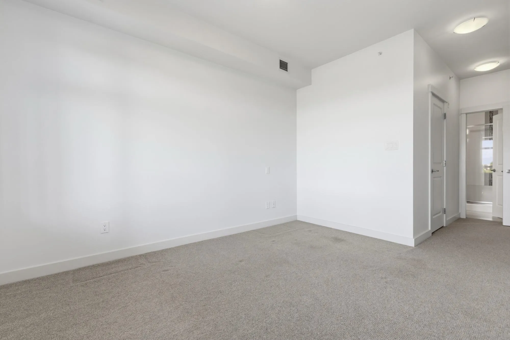 5055 Springs Boulevard #206