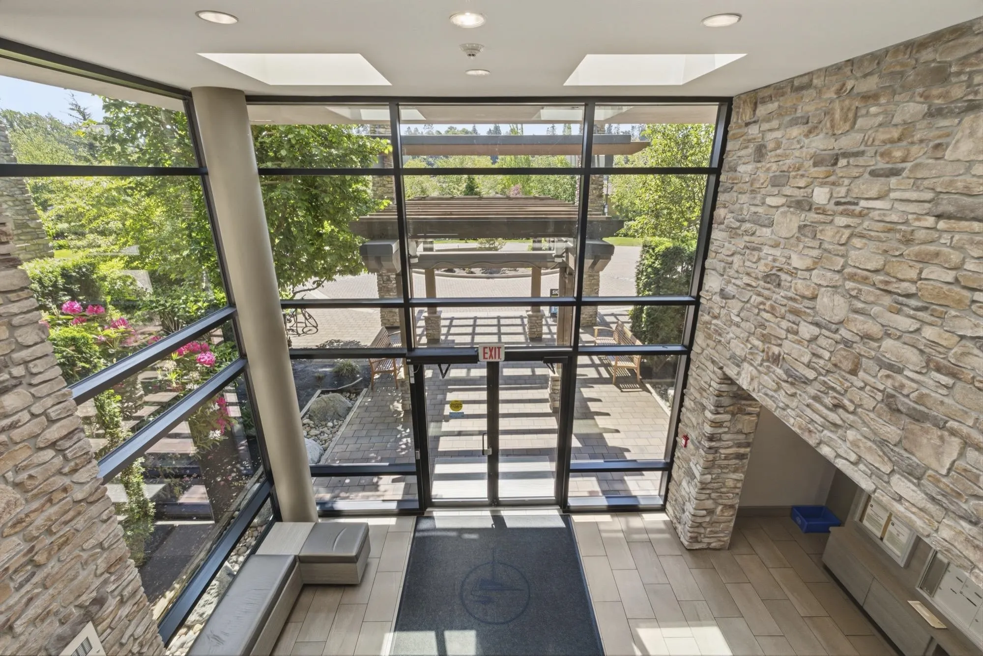 5055 Springs Boulevard #206