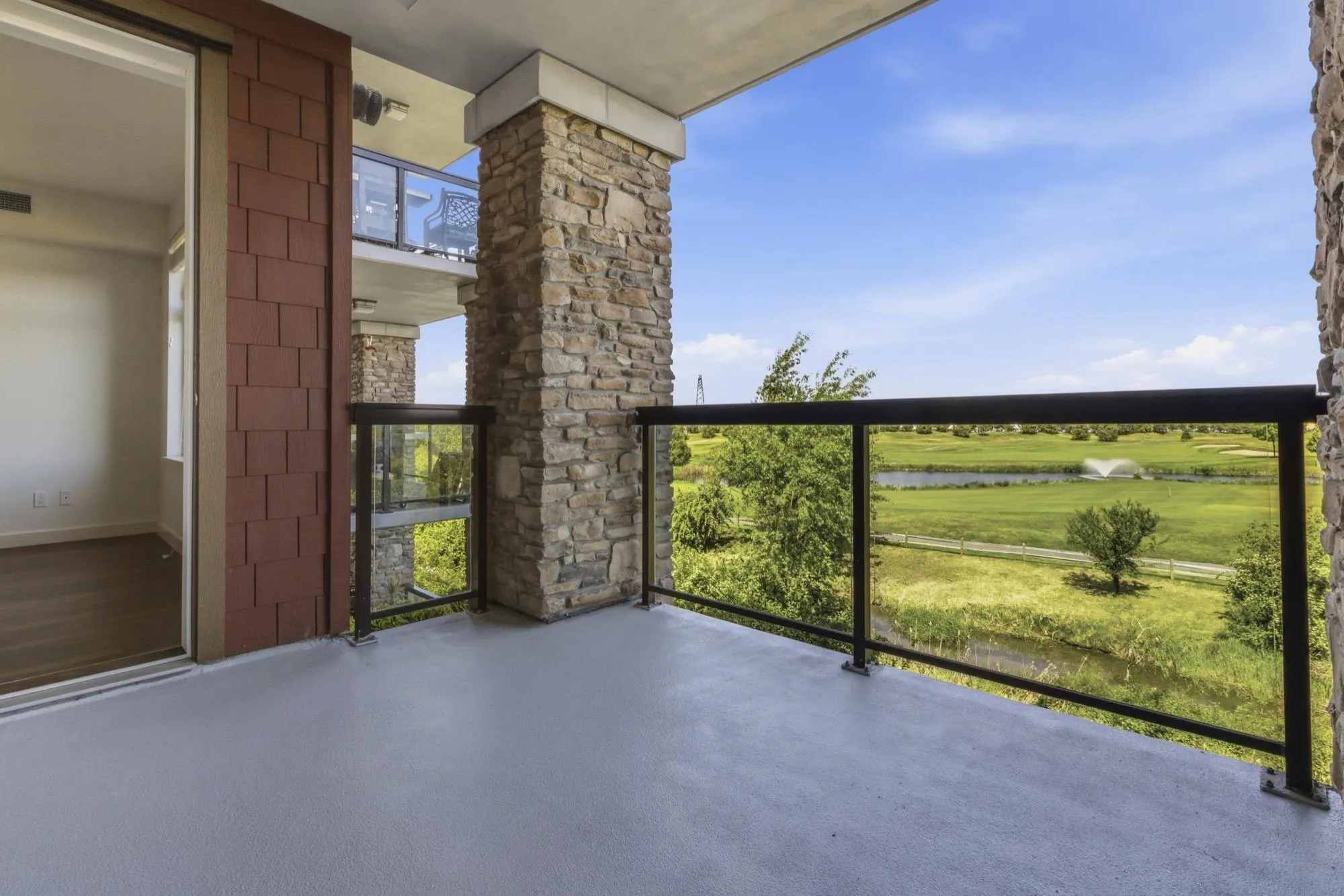 5055 Springs Boulevard #206