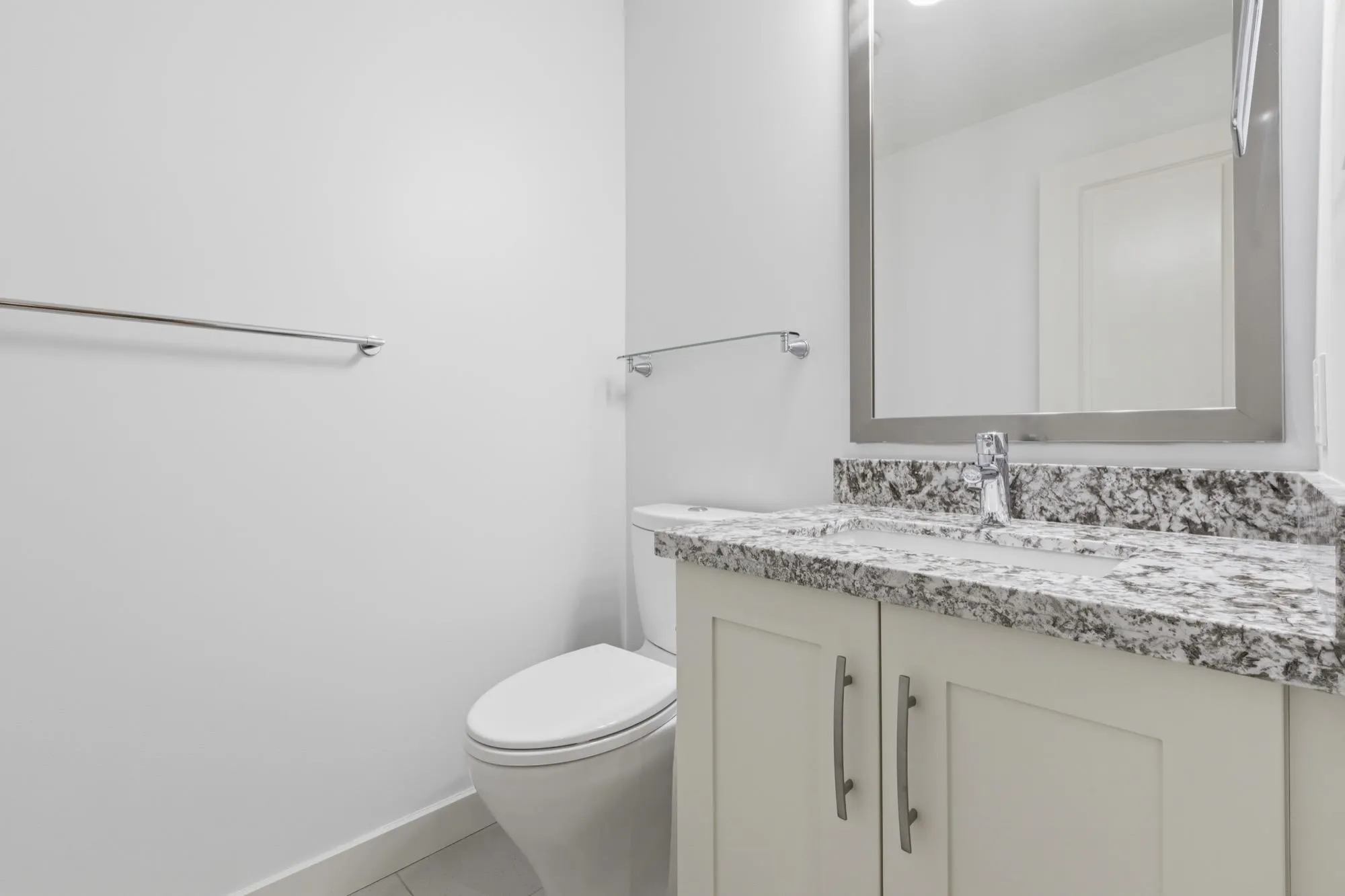 5055 Springs Boulevard #206