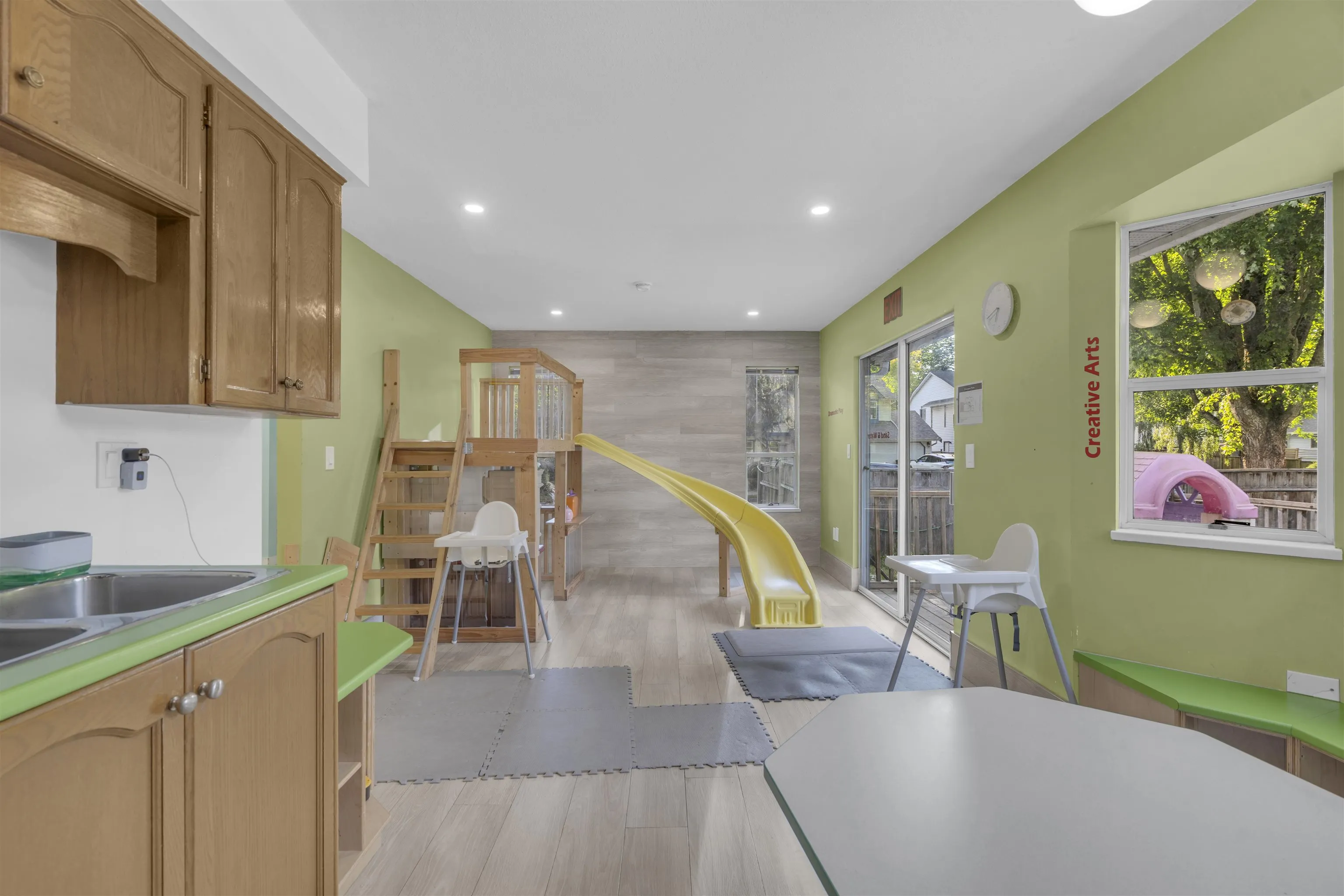 17209 62a Ave