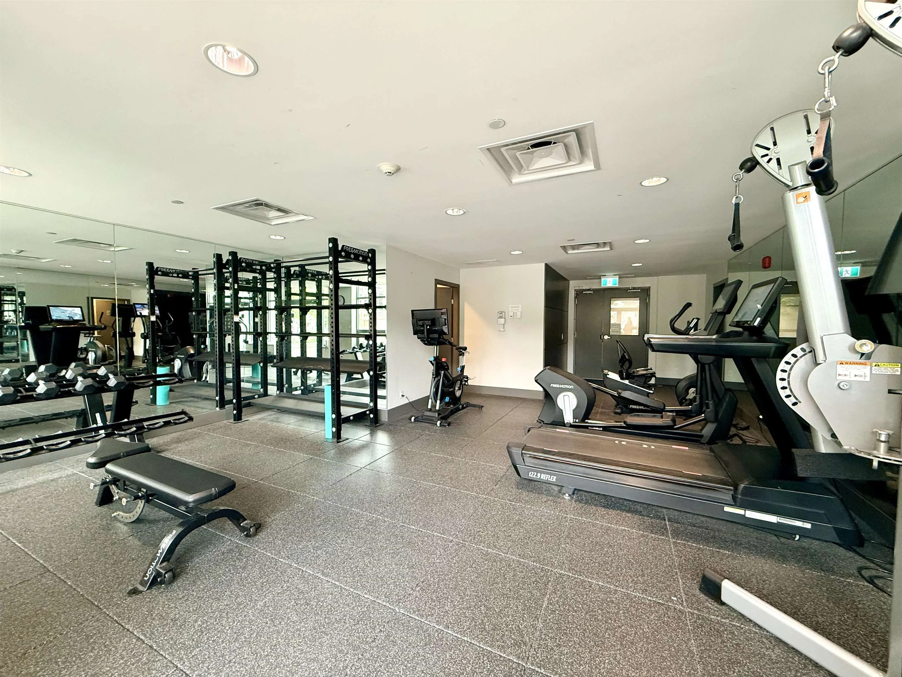 5033 Cambie Street #305