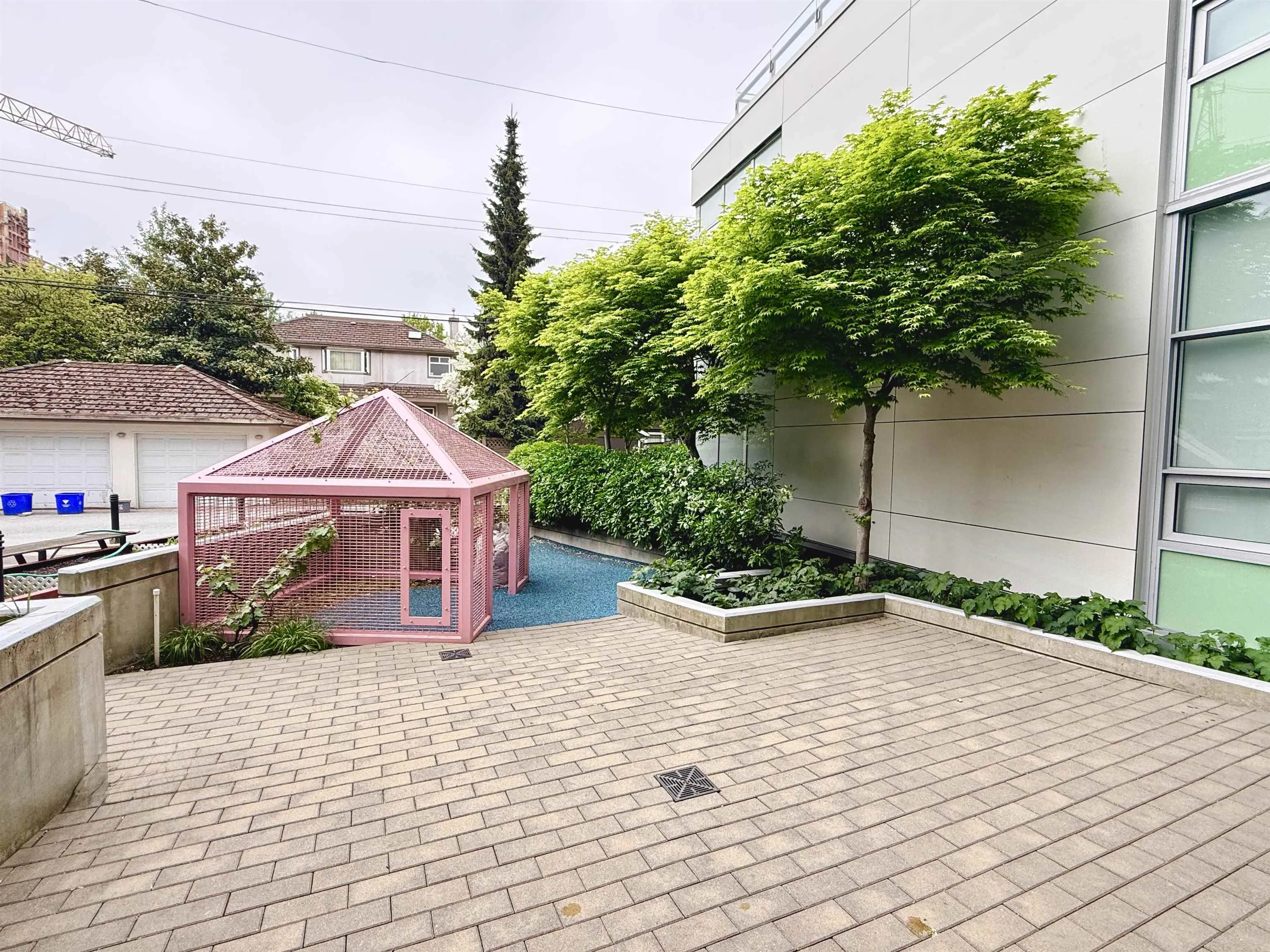 5033 Cambie Street #305