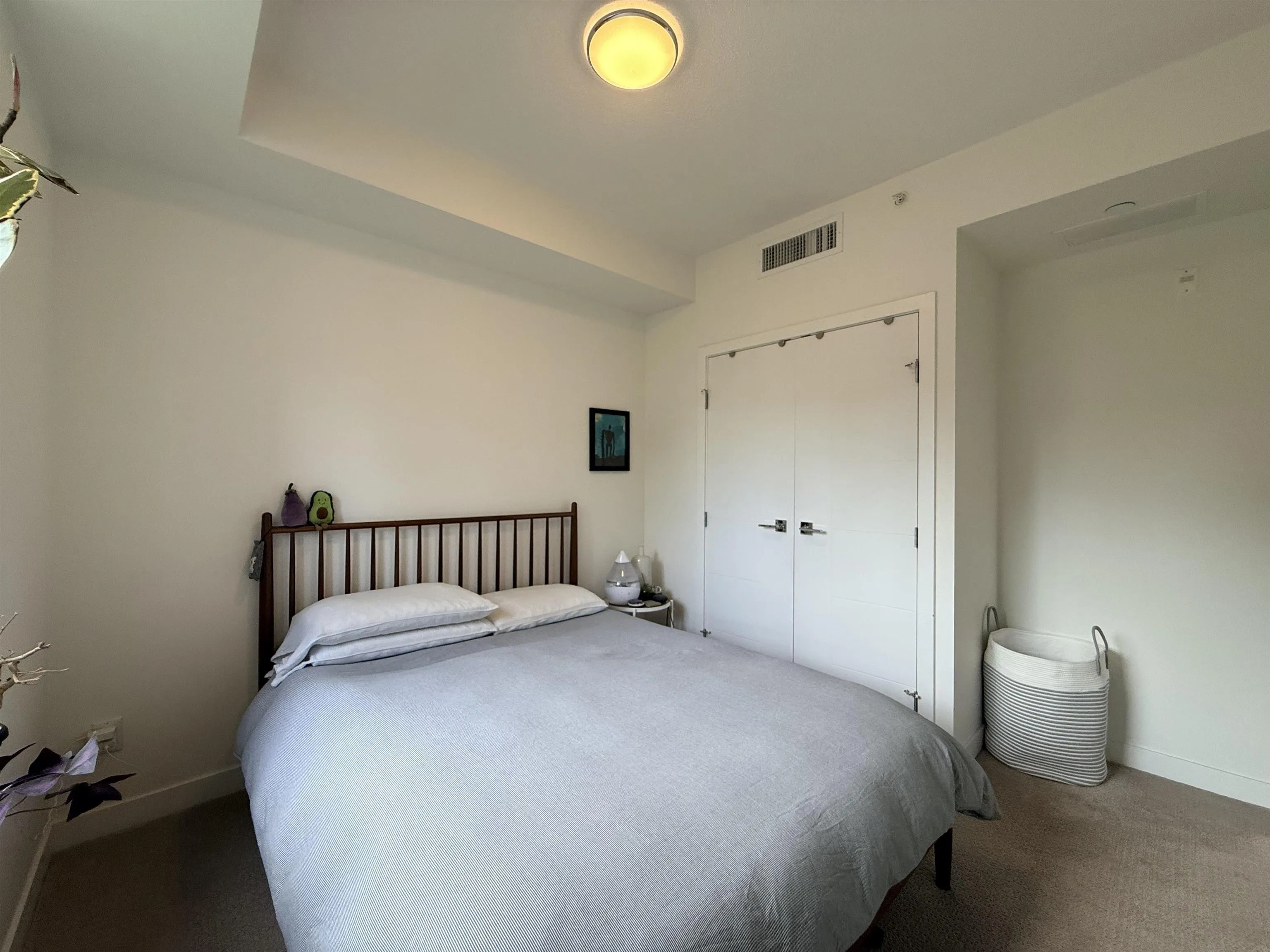5033 Cambie Street #305