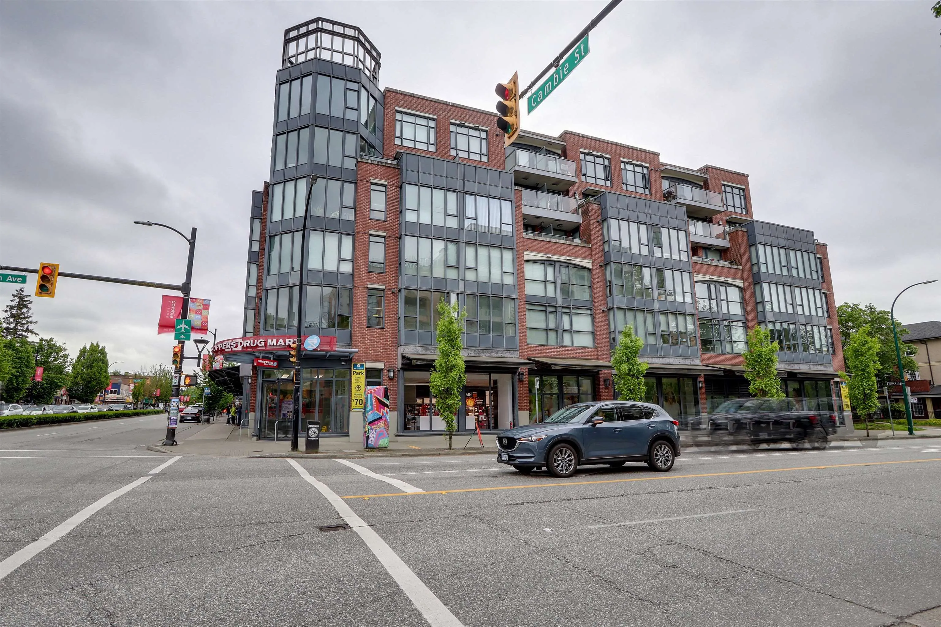 3228 Tupper Street #221