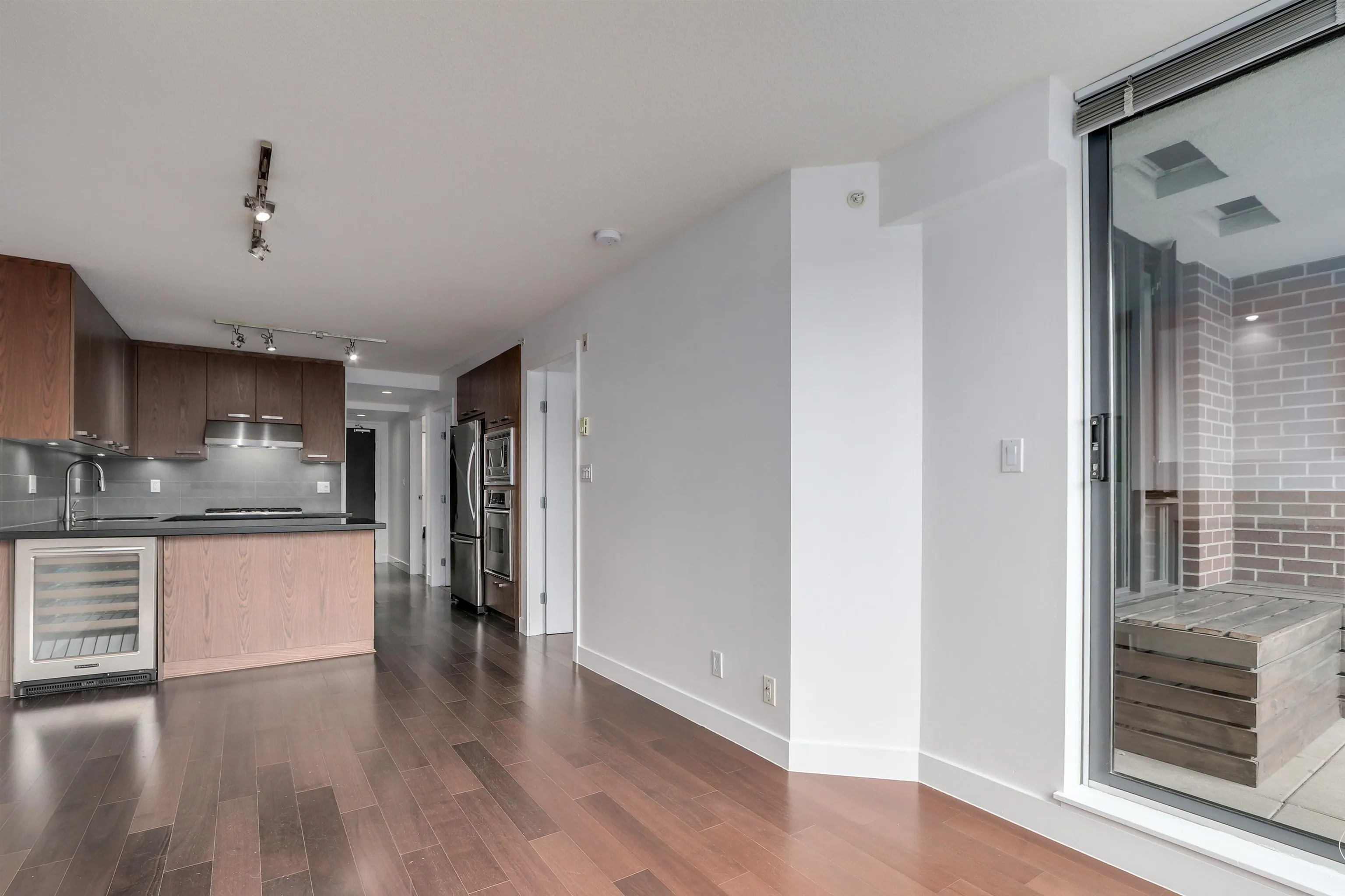 3228 Tupper Street #221