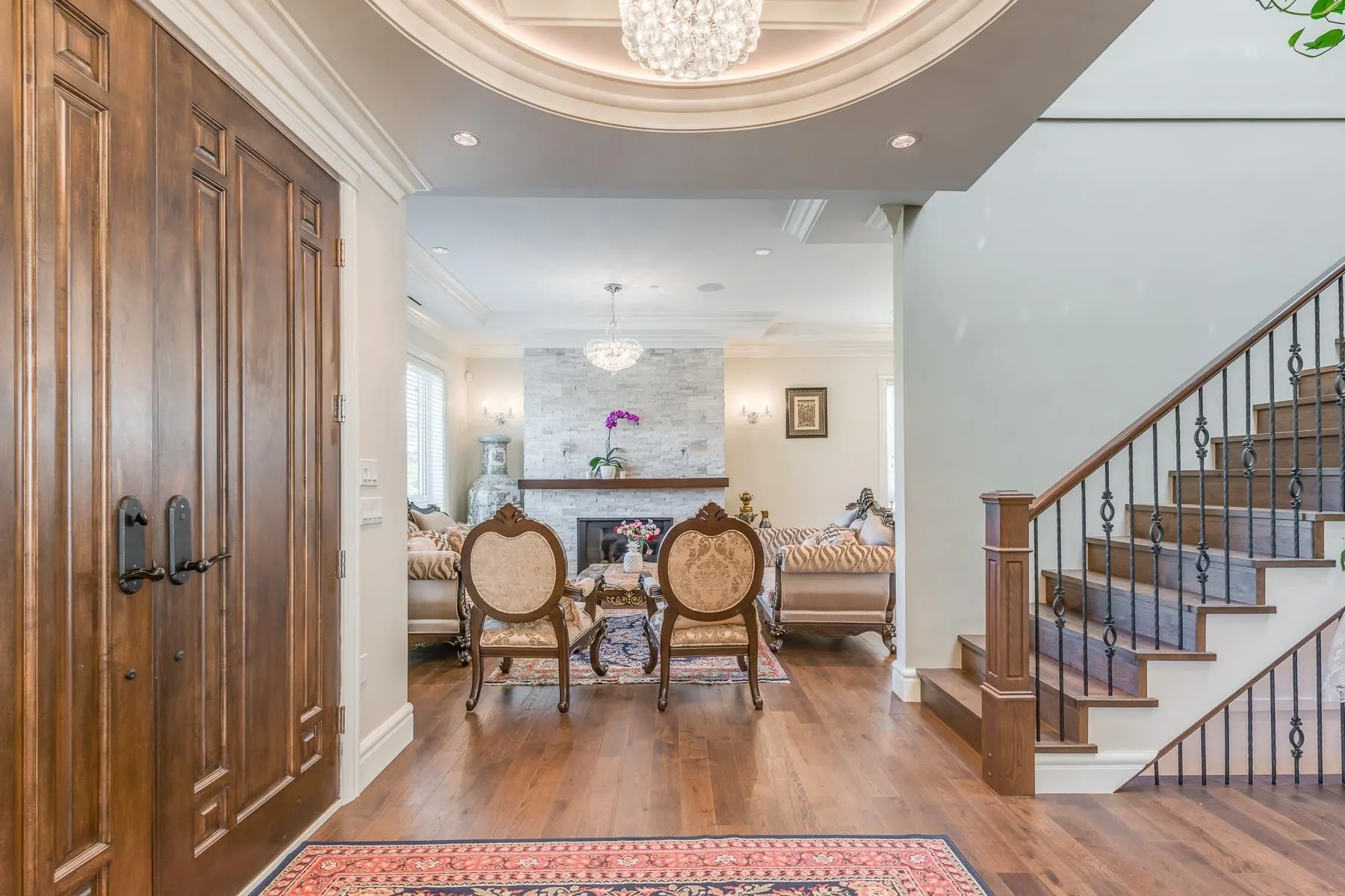 2507 W King Edward Avenue