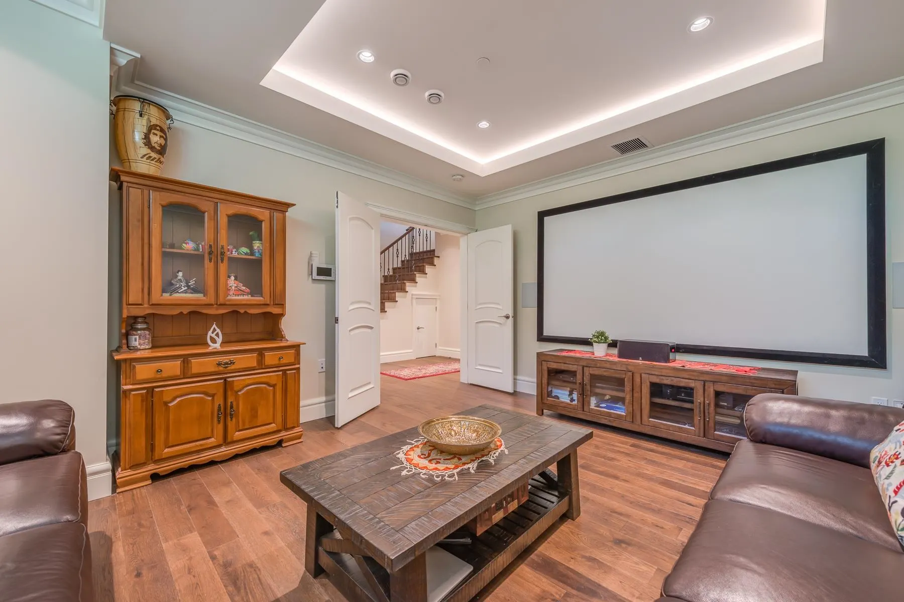 2507 W King Edward Avenue