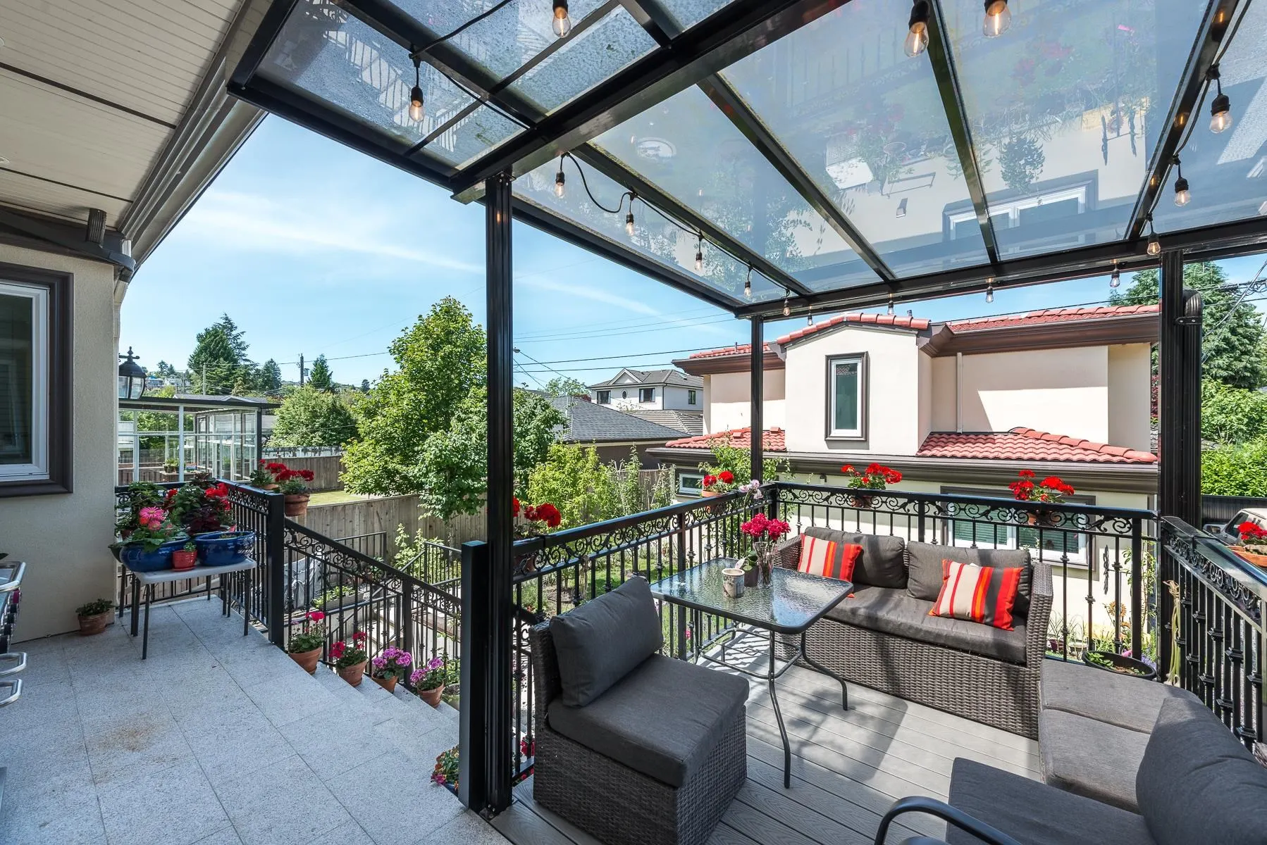 2507 W King Edward Avenue