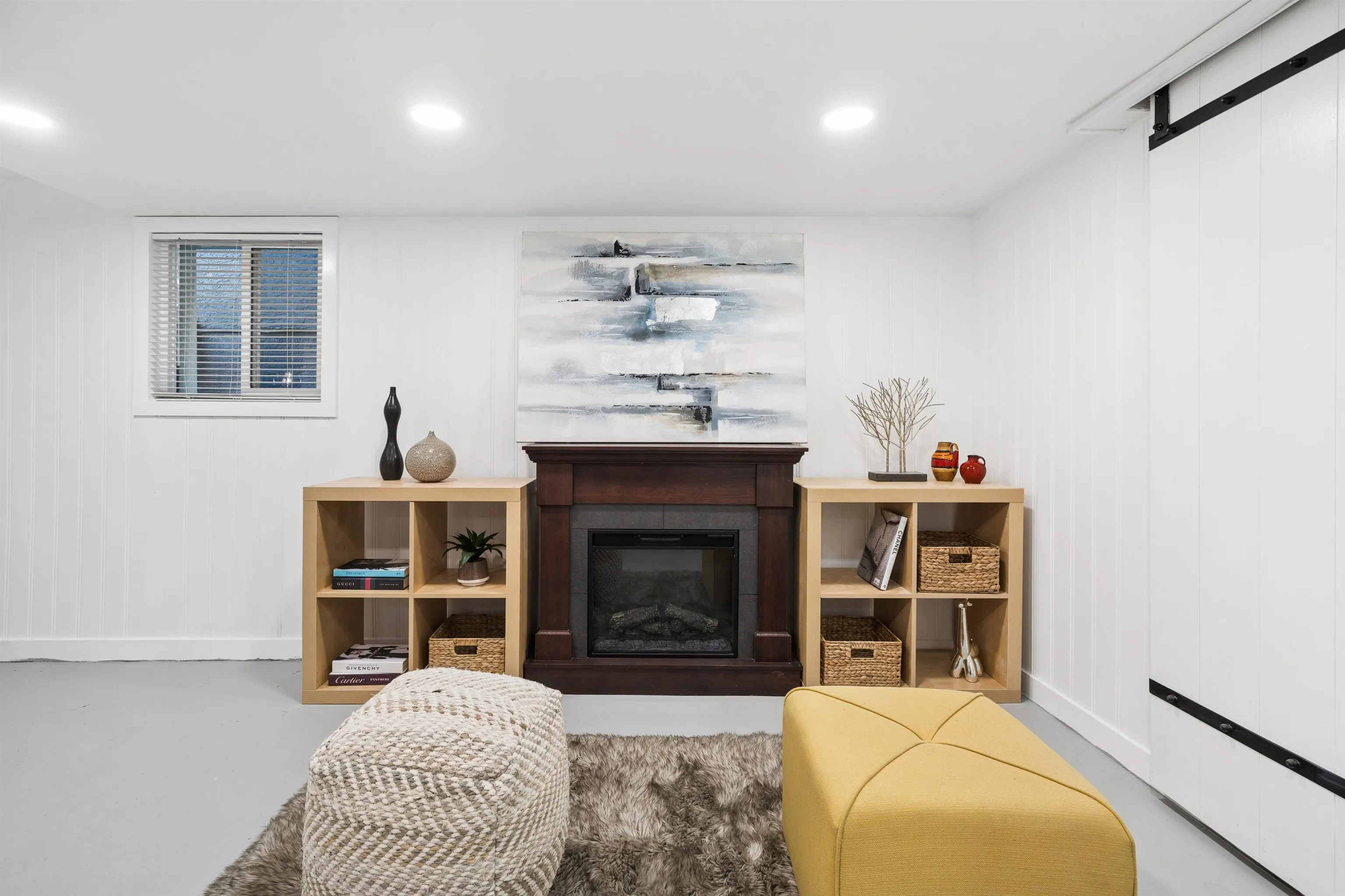 936 W 17th Avenue